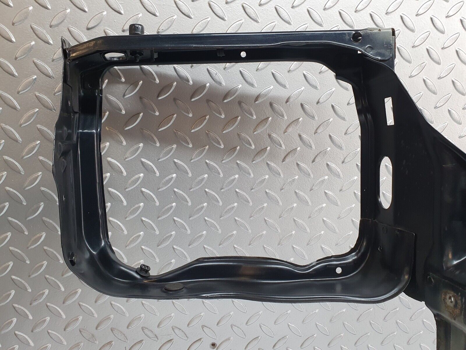 42000 Mercedes-Benz W202 C200 Front Mask Lock Carrier Panel 2028175120