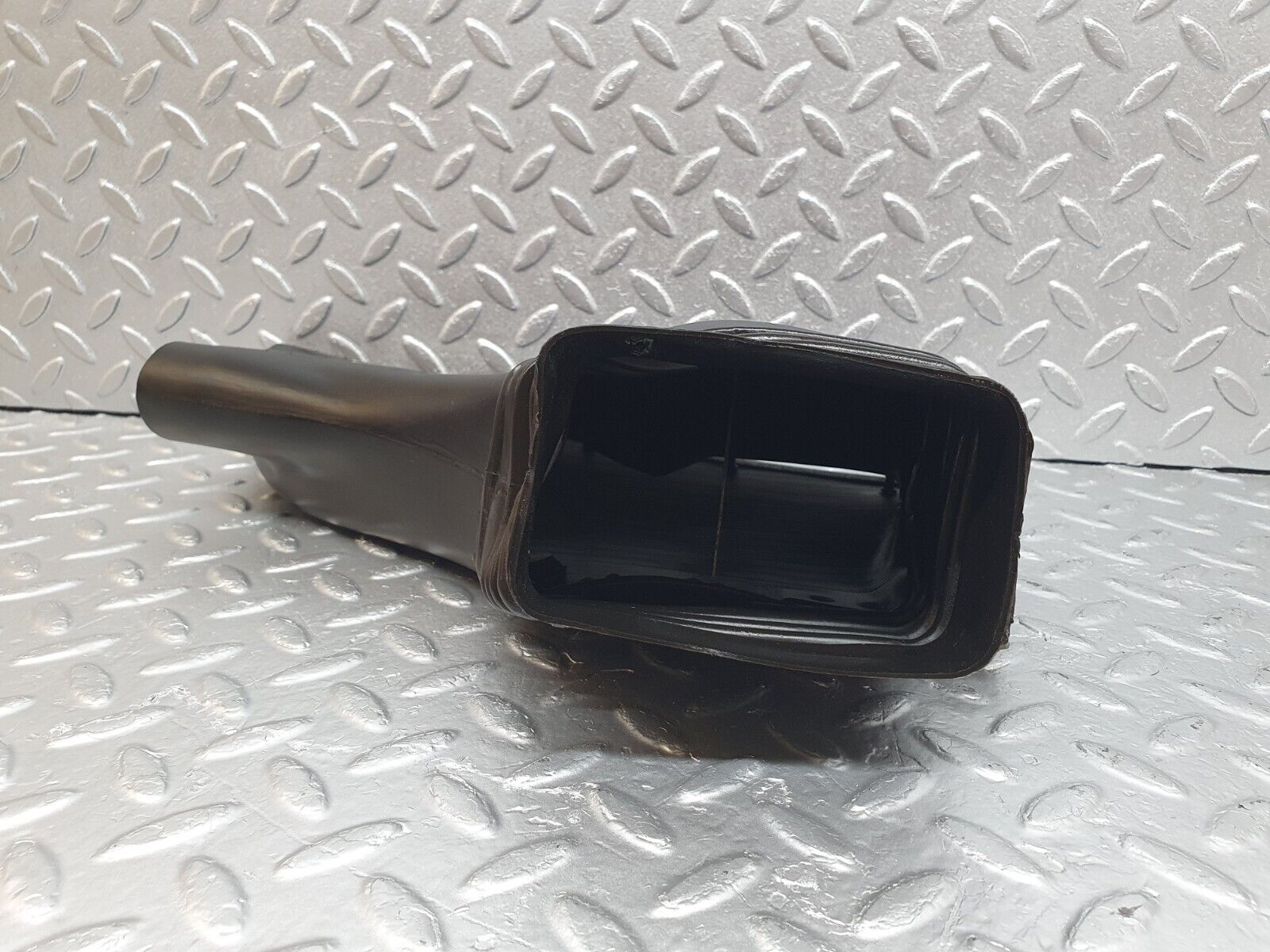 43294 Mercedes-Benz W108 280SE Dashboard Air Vent Duct Left Side 1088310788