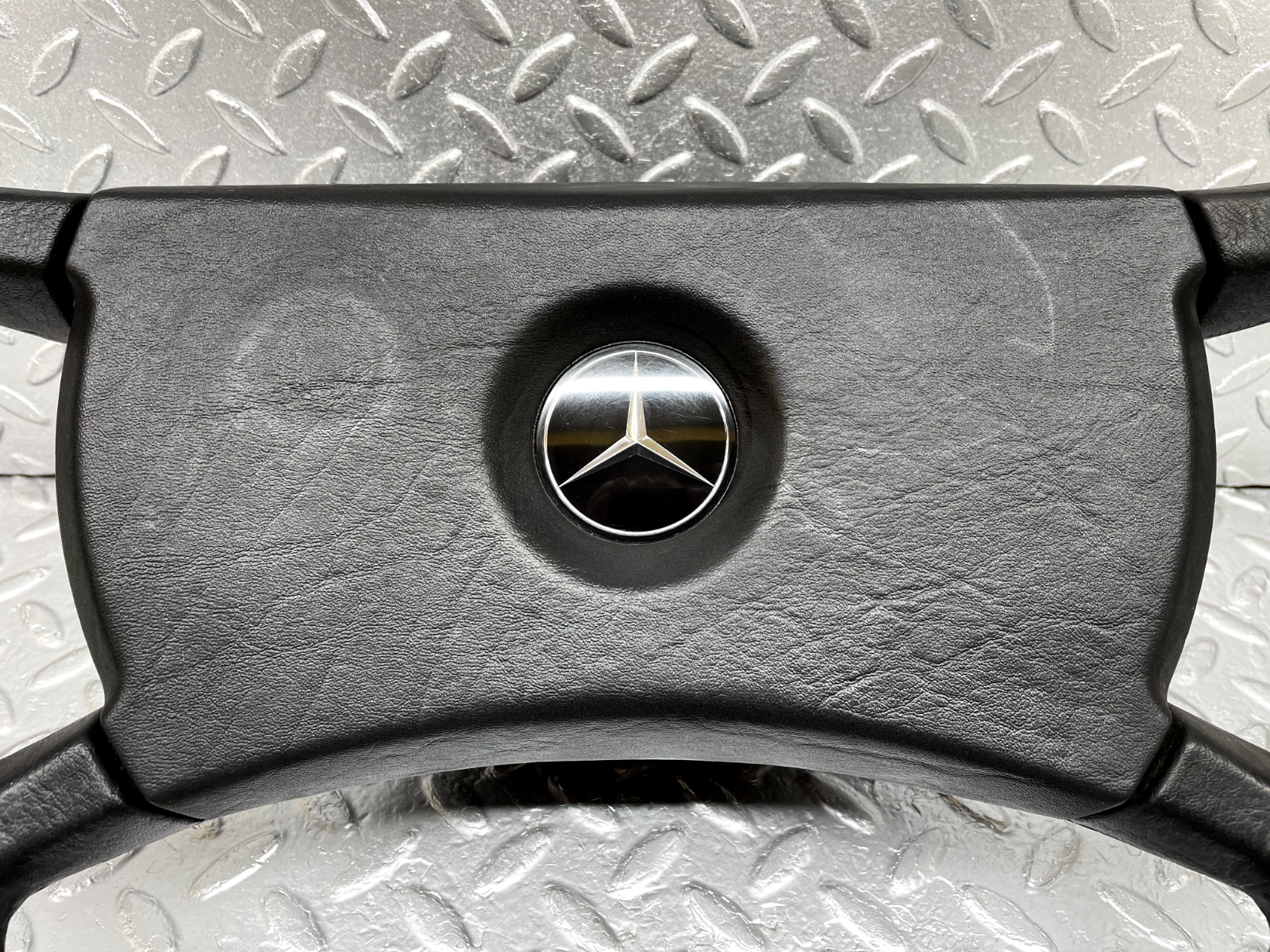 44270 Mercedes-Benz W123 280E Steering Wheel 1264640017