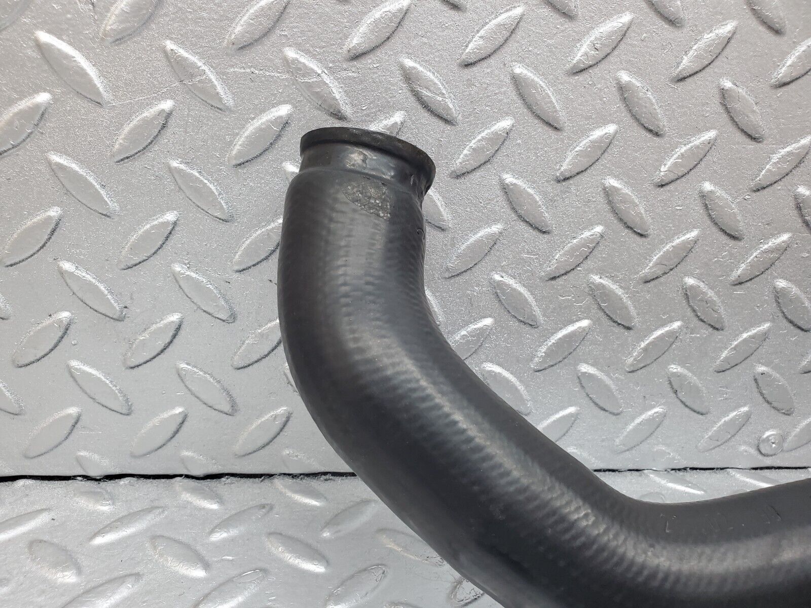 45105 Mercedes-Benz R129 300SL Coupe Radiator Lower Coolant Hose 1295010082