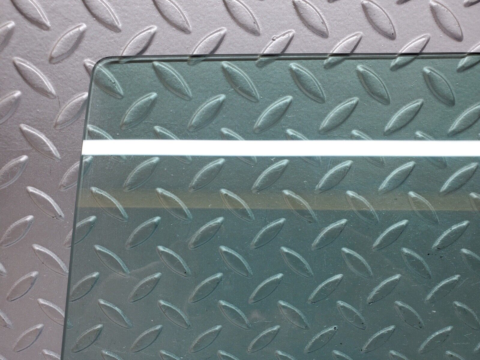 44618 Mercedes-Benz W124 220E Rear Left Door Window Glass