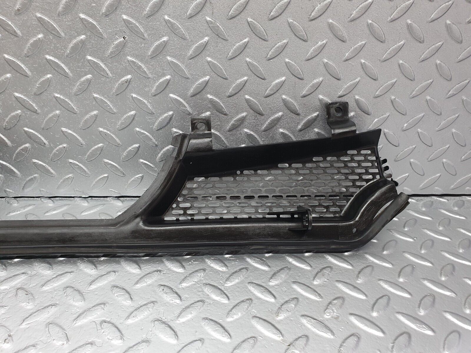 42589 Mercedes-Benz R129 320SL Coupe Windscreen Wiper Motor Cover Panel