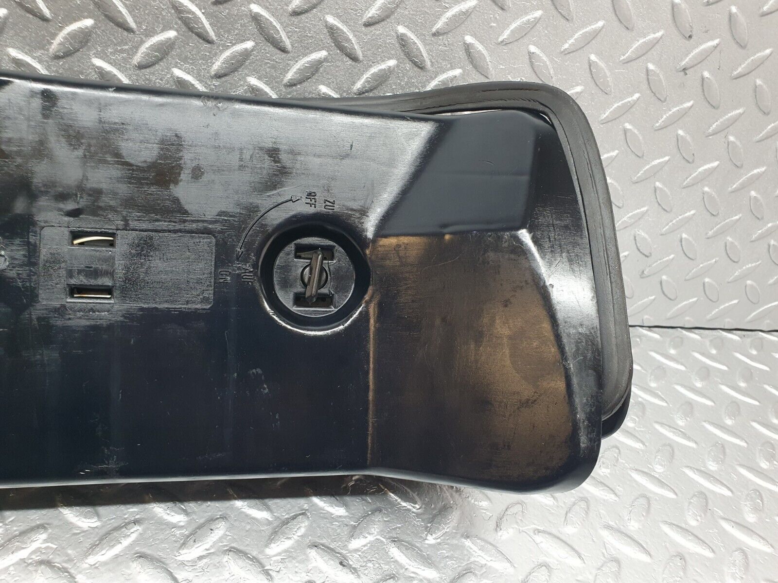 43622 Mercedes-Benz C126 380SEC Coupe Tail Light Left Side 53316R7