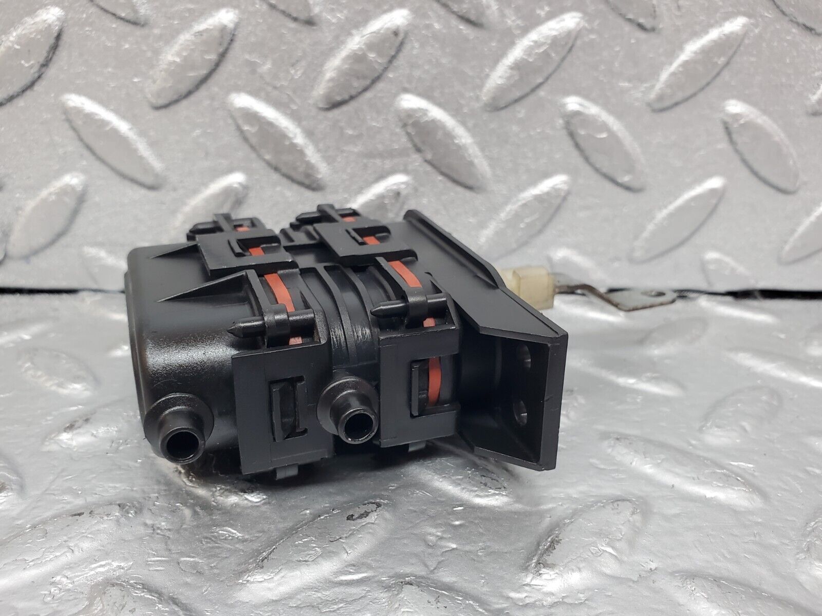 44907 Mercedes-Benz R129 300SL Coupe Heater Box Vacuum Actuator