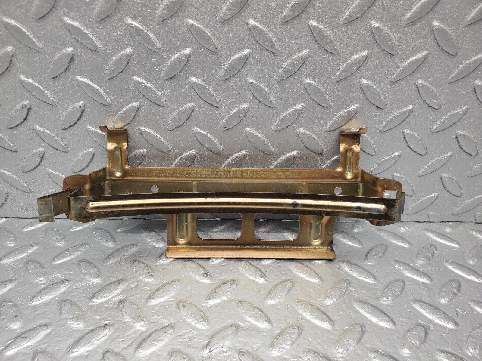 46408 Mercedes-Benz C123 280CE Coupe ABS Control Unit Bracket