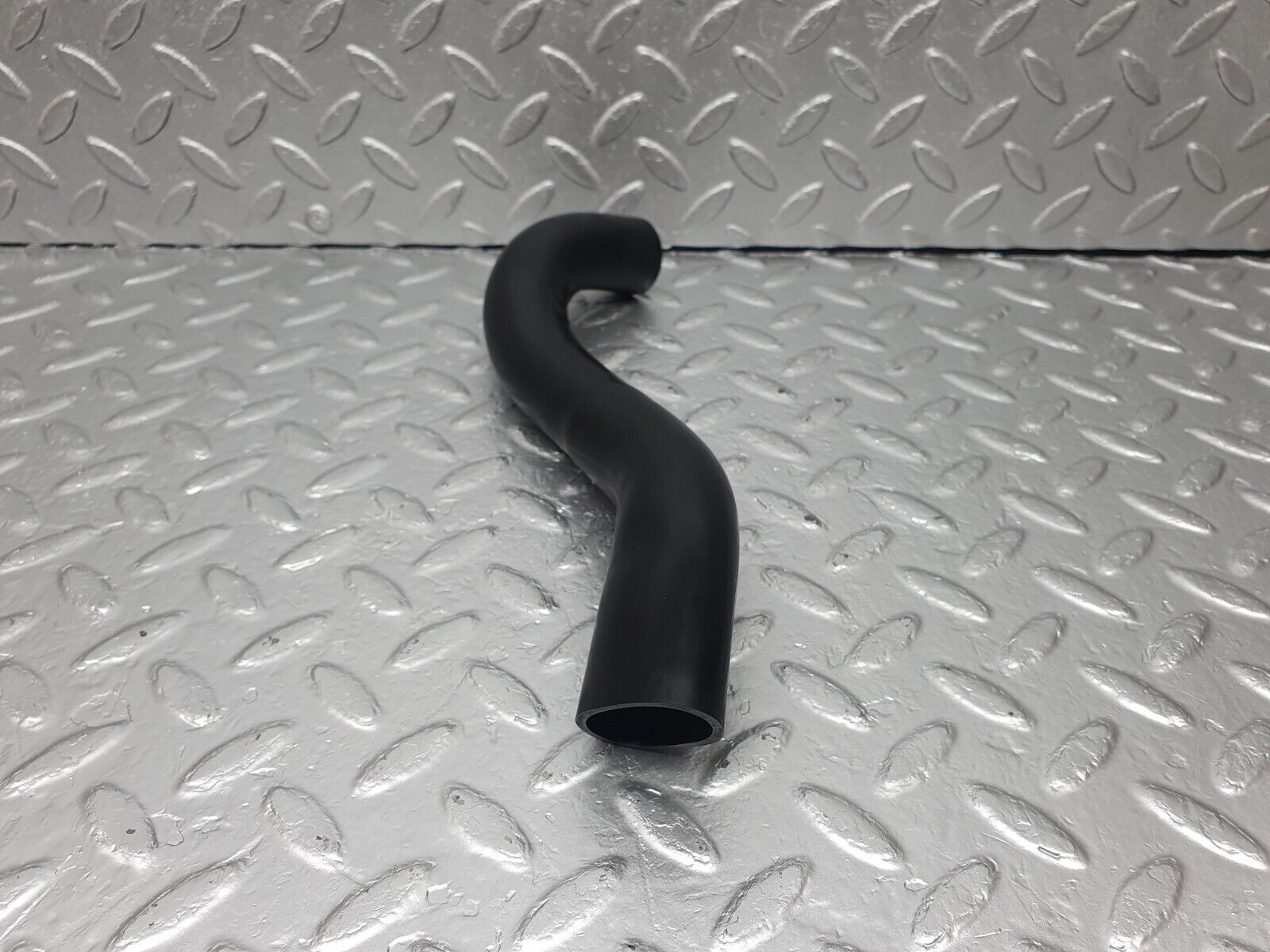 42917 Mercedes-Benz W201 190 2.0L Water Drain Rubber Hose Pipe 2016280094