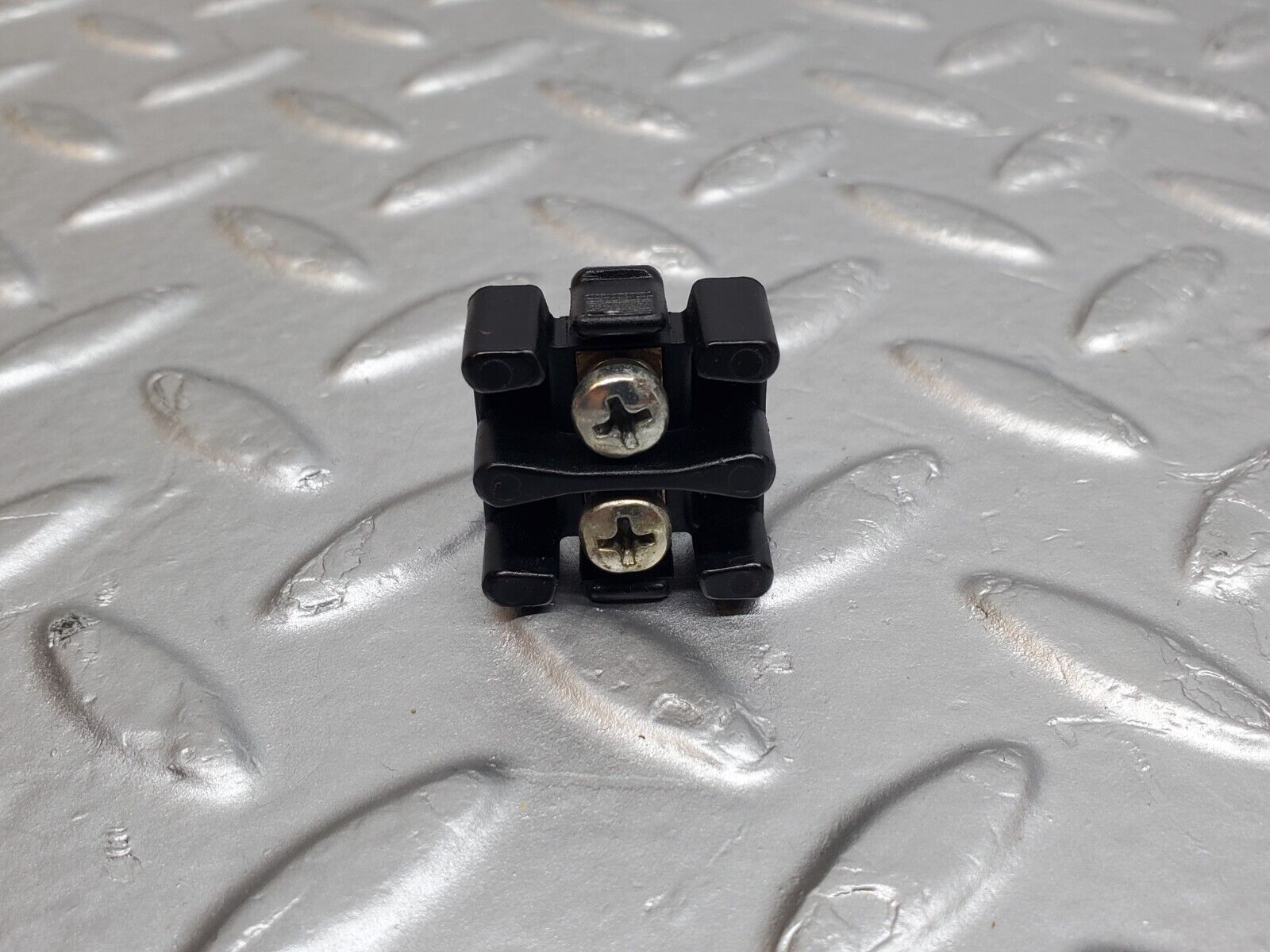 44719 Mercedes-Benz W124 220E Wiring Cable Junction 0005400269