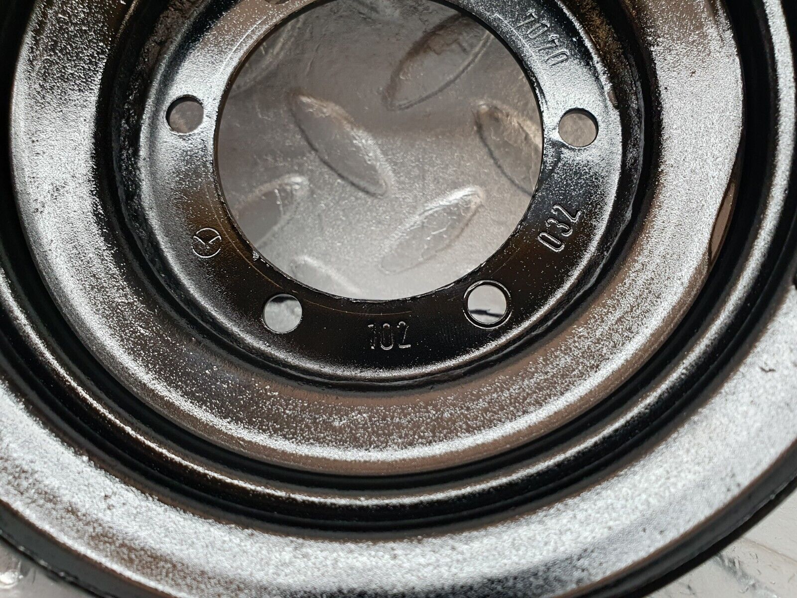 44224 Mercedes-Benz C123 230CE Coupe Crankshaft Pulley 1020320404