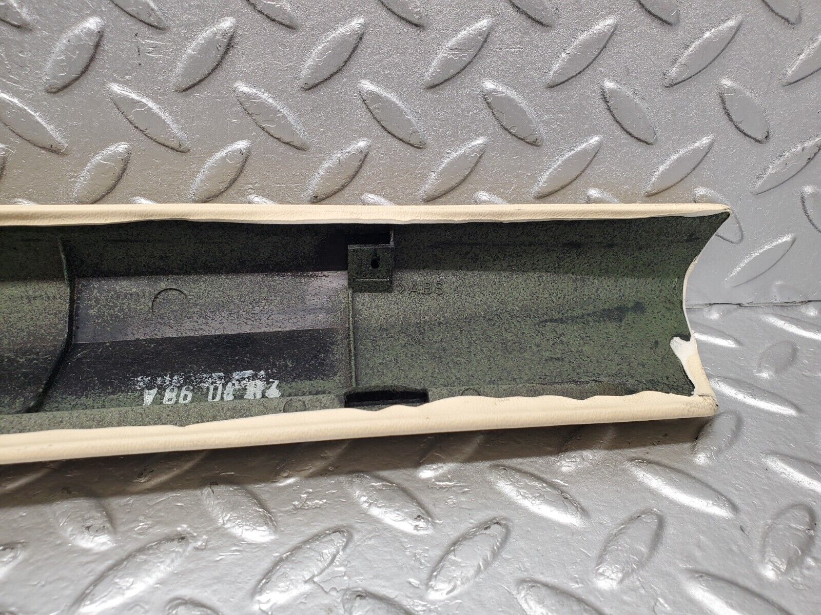 46766 Mercedes-Benz R129 320SL Coupe A Pillar Cover Right Beige 1296920289