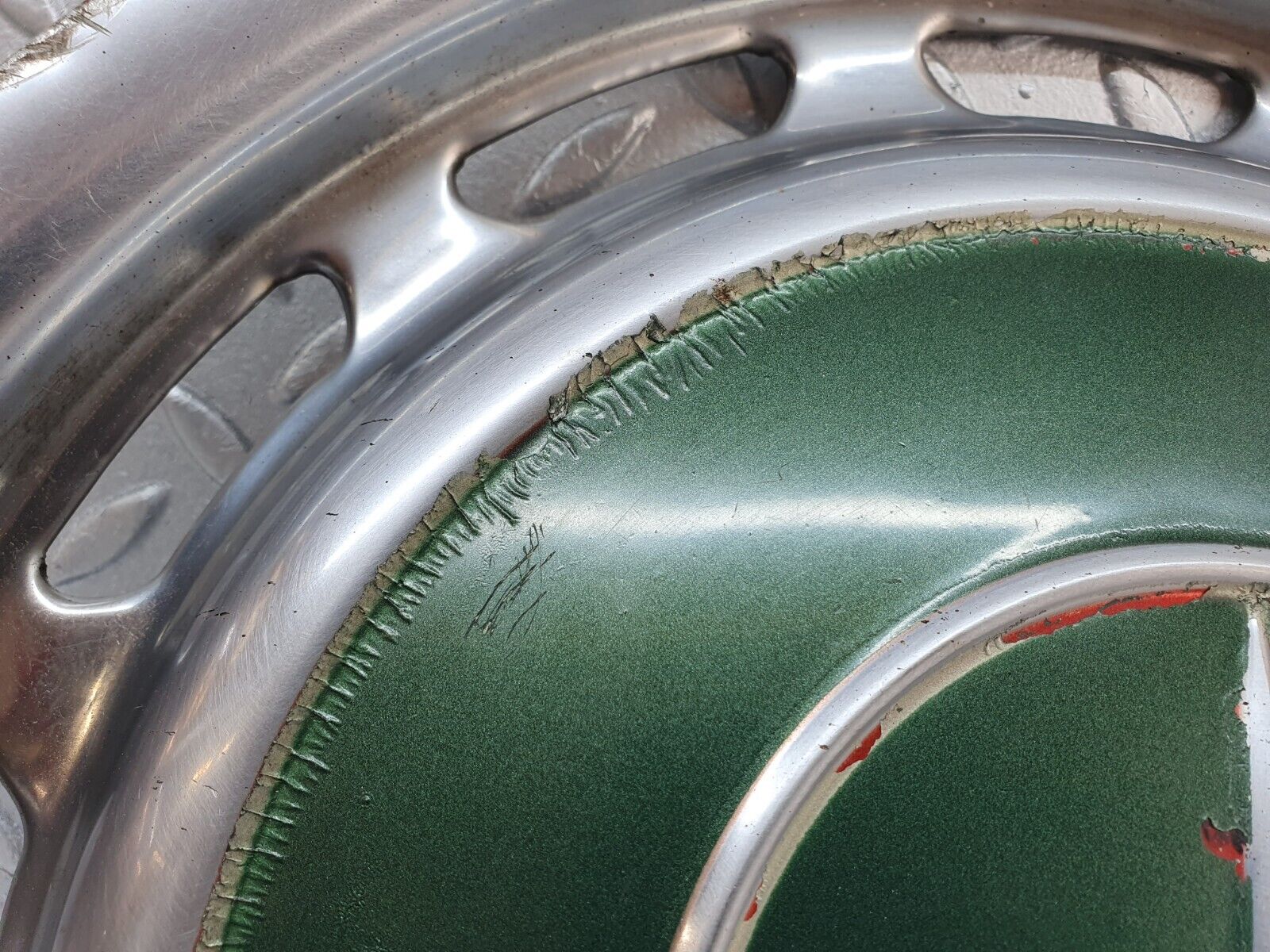 43231 Mercedes-Benz W108 280SE Wheel Hub Cap 14''