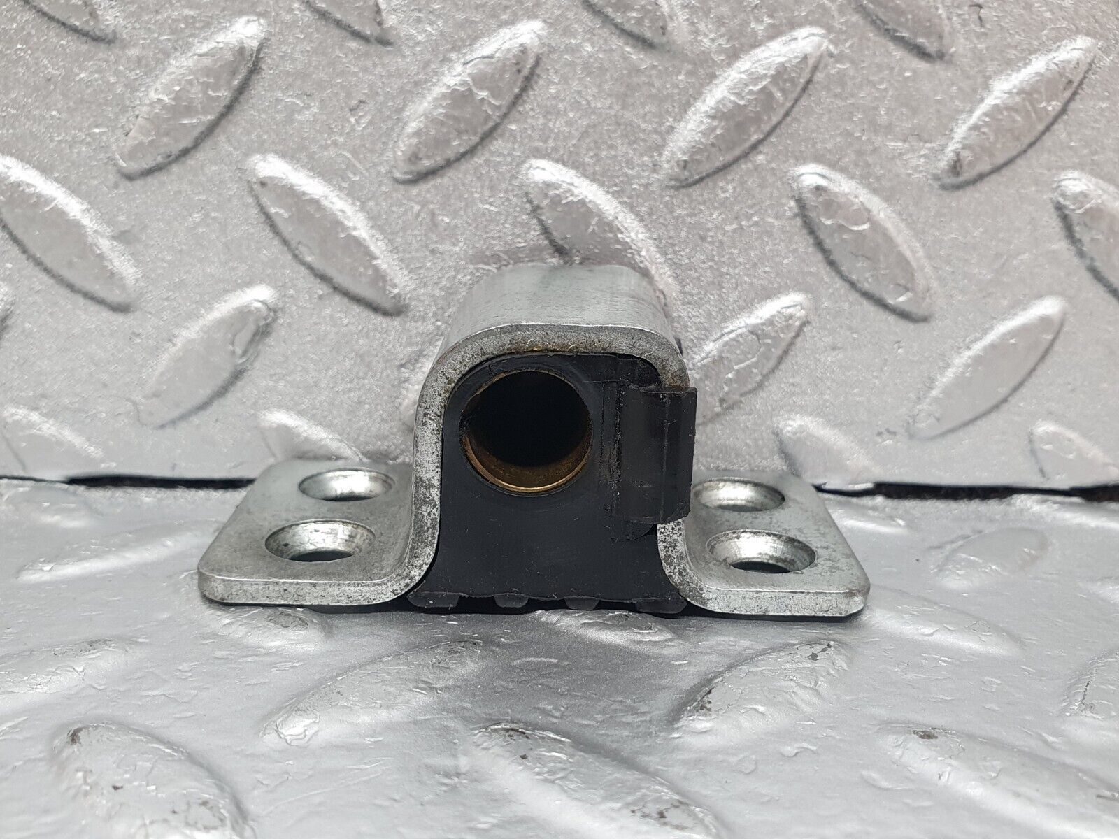 43979 Mercedes-Benz C123 230CE Coupe Right Door Lock Latch