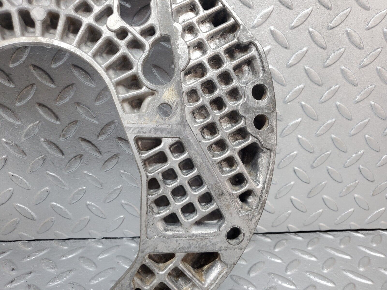 44518 Mercedes-Benz W123 280E Gearbox Flange 1100111545