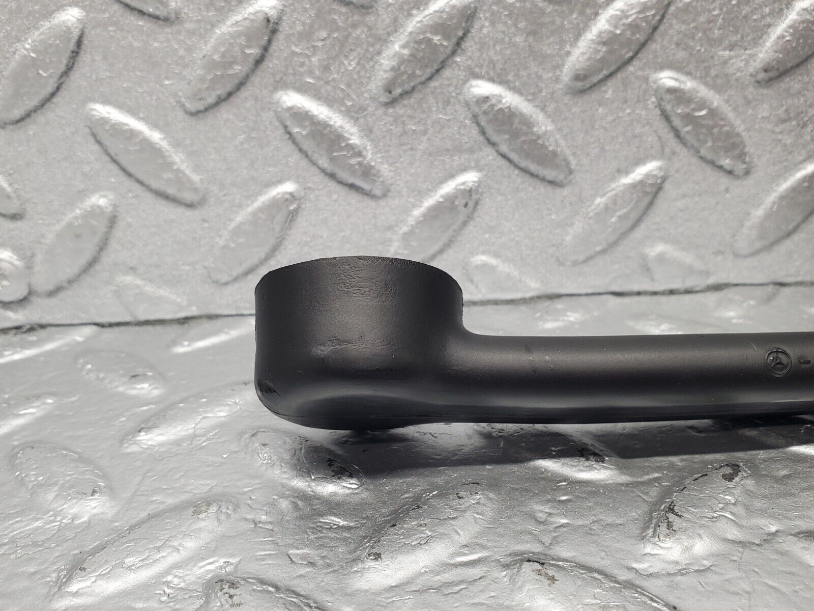 46427 Mercedes-Benz C123 280CE Coupe Crankcase Breather Hose Pipe 1100942482