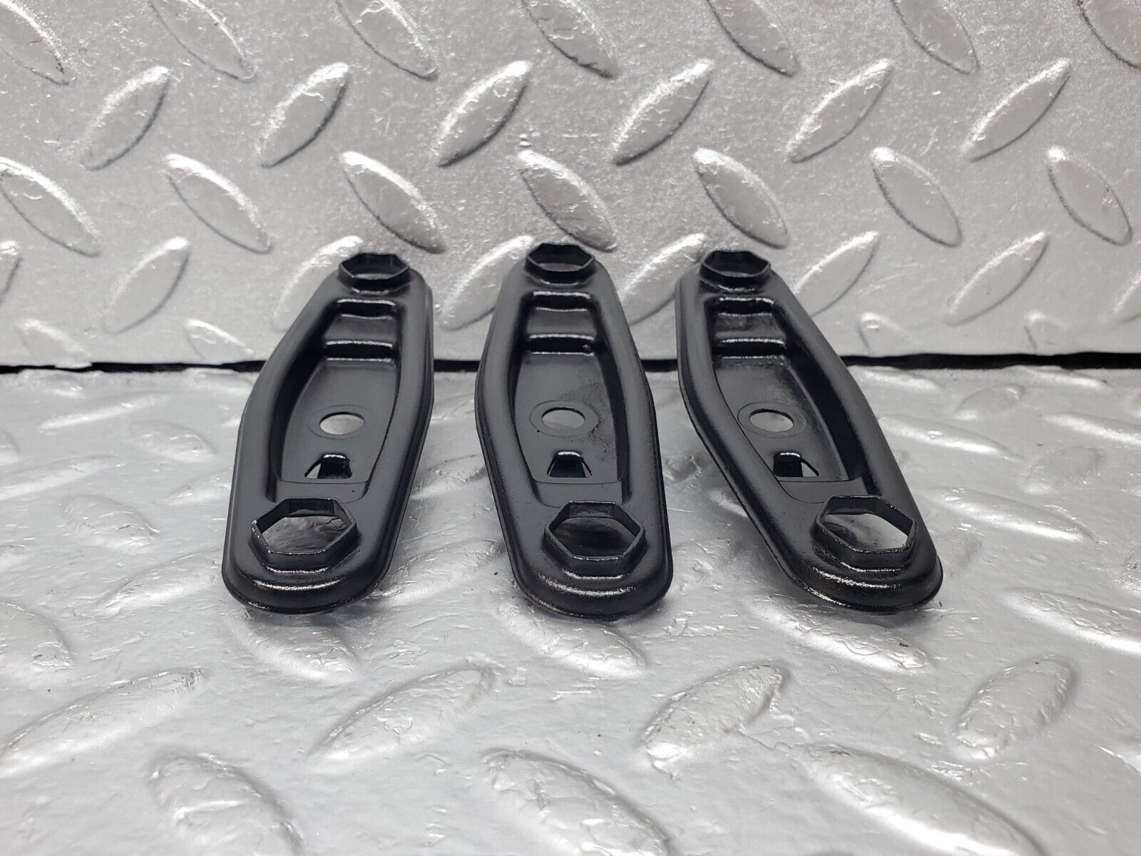 44490 Mercedes-Benz W123 280E Fuel Injector Bracket