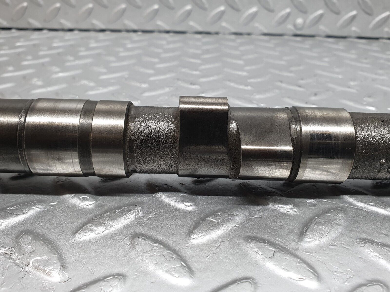 43079 Mercedes-Benz W123 230E Camshaft