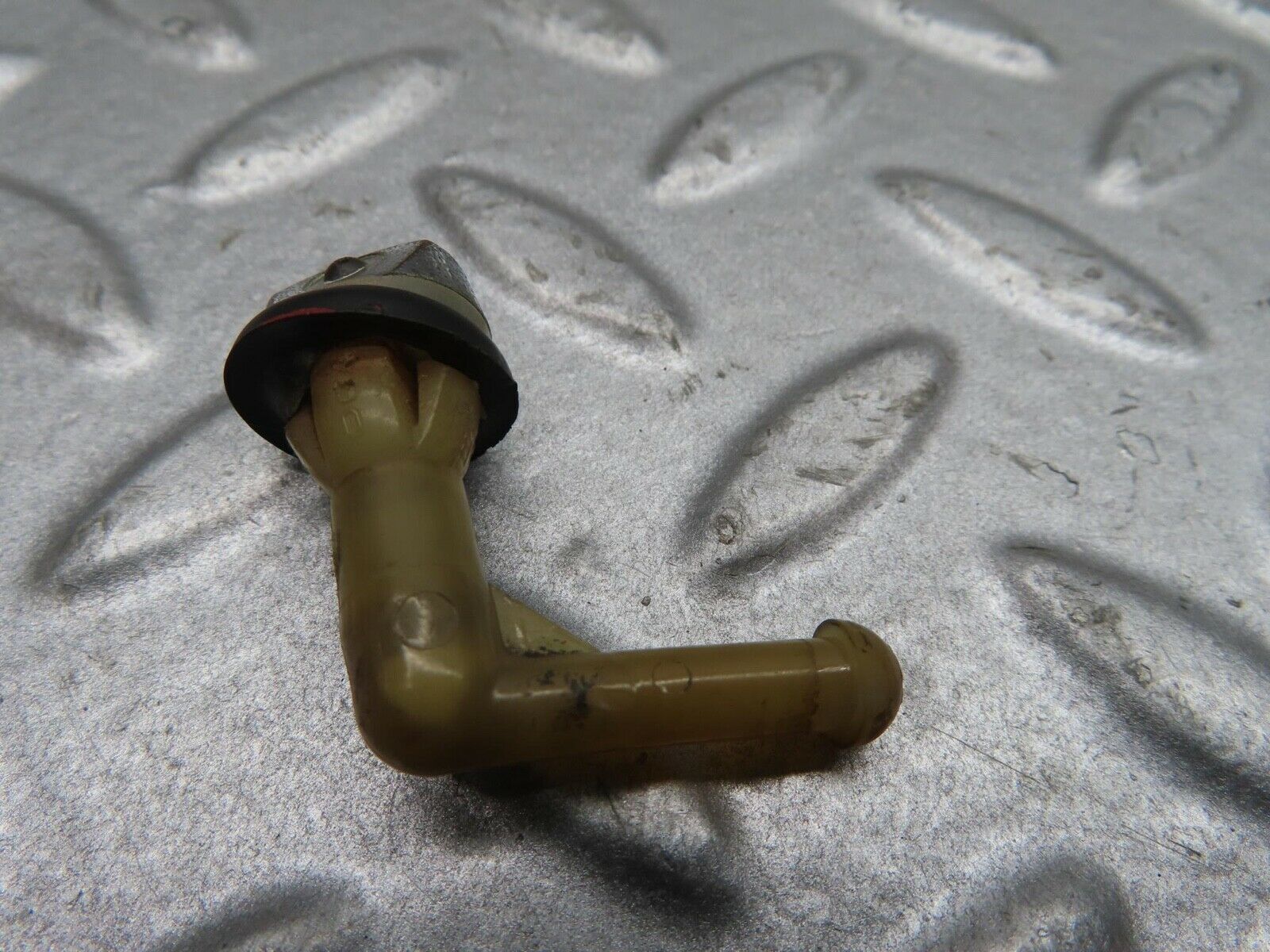 13863 Mercedes-Benz R107 450SL Windscreen Washer Nozzle