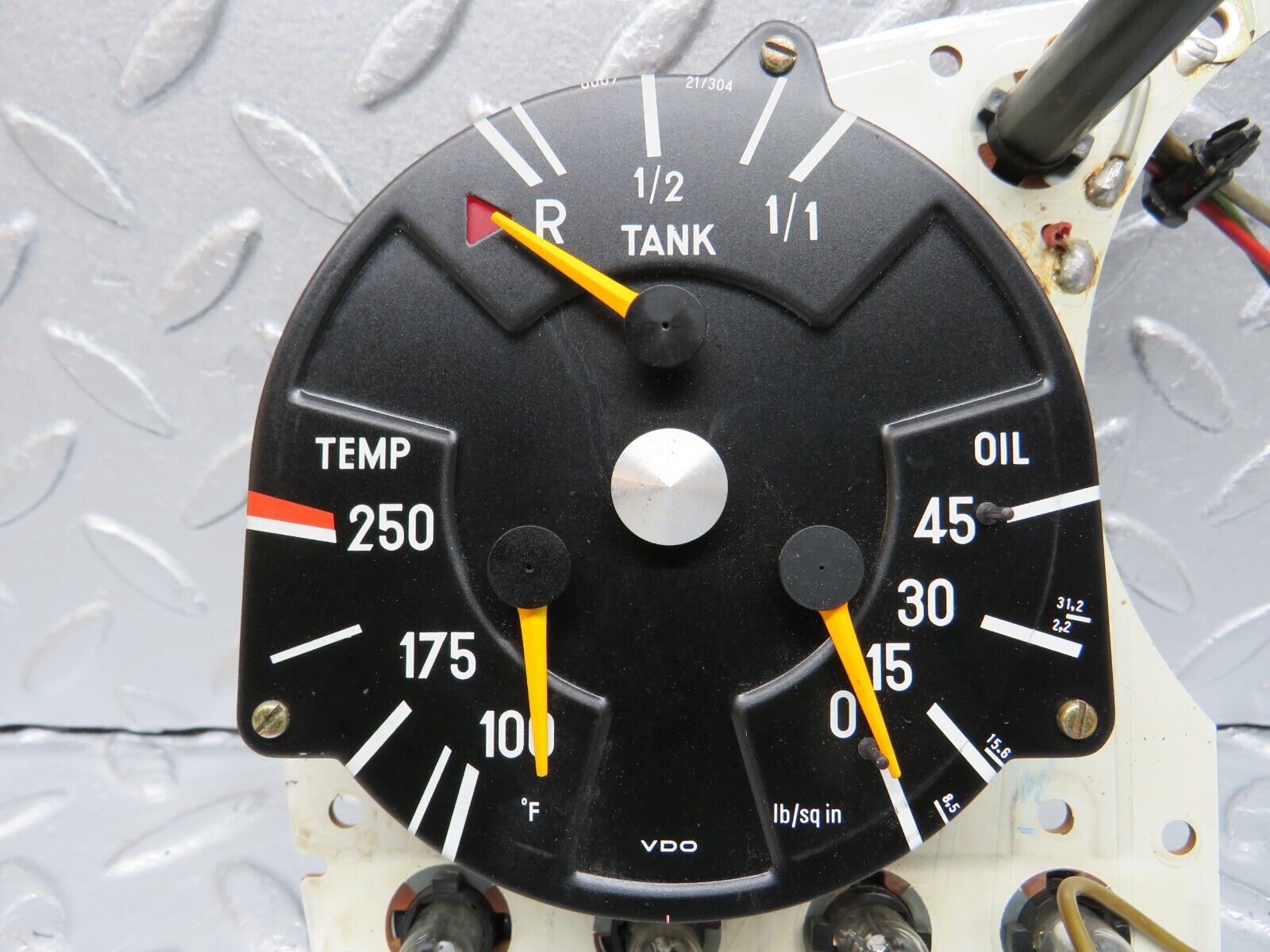 40107 Mercedes-Benz R107 350SL Cluster Fuel Temp Oil Gauge 88481022