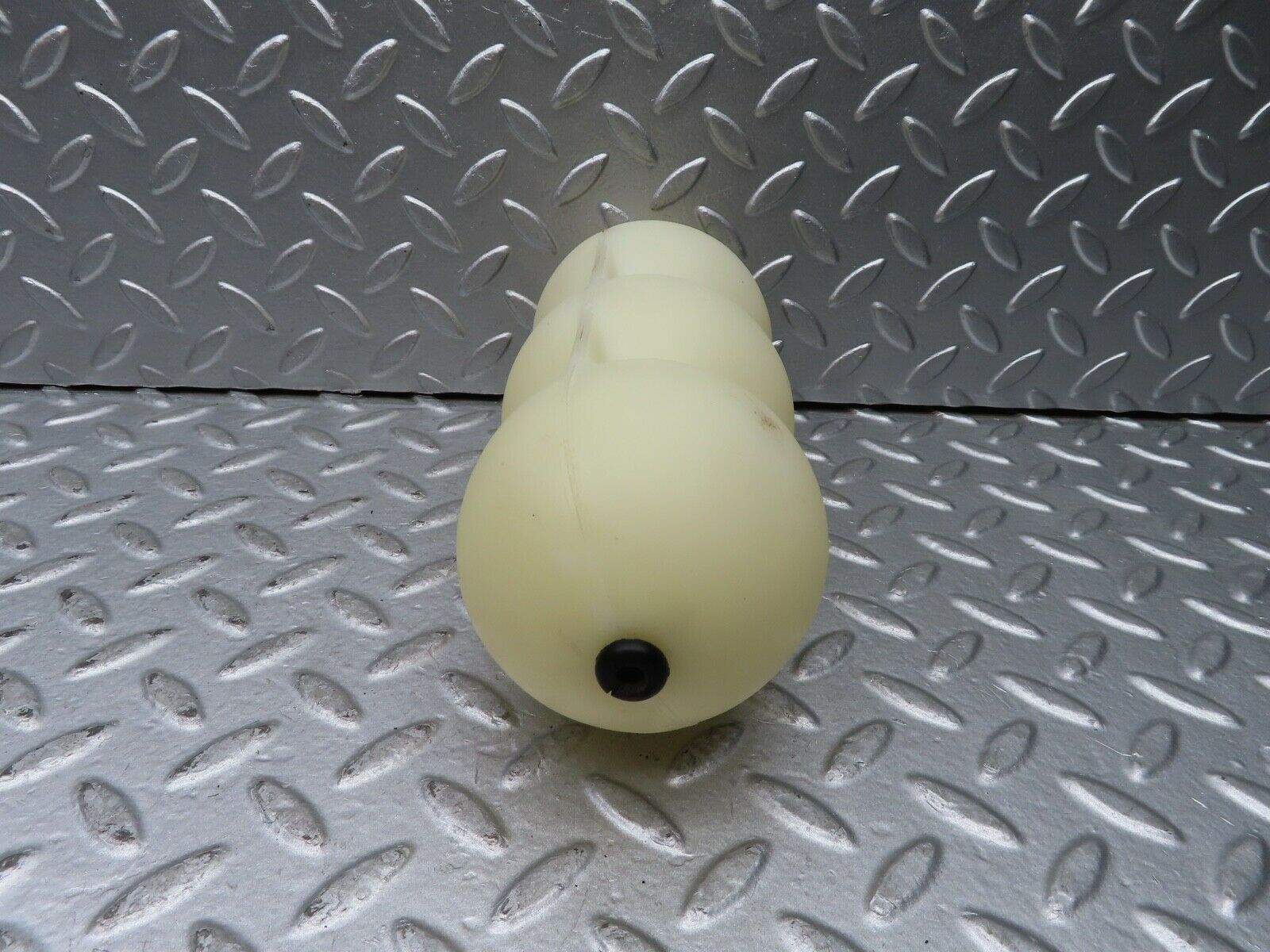 20598 Mercedes-Benz R107 450SL Vacuum Reservoir Tank