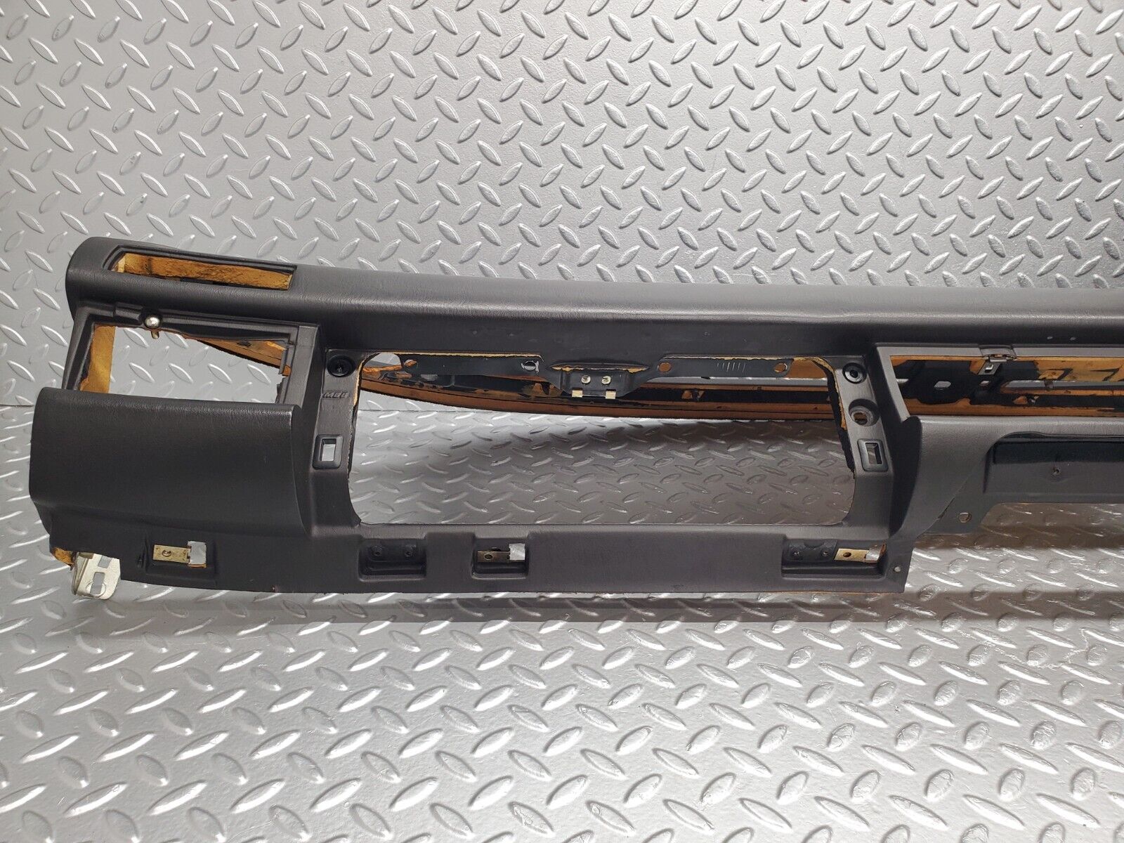 46020 Mercedes-Benz W126 420SE Dashboard Black