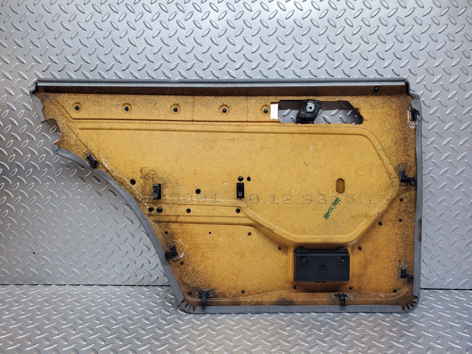 44688 Mercedes-Benz W124 220E Rear Right Door Card Grey 1247371070