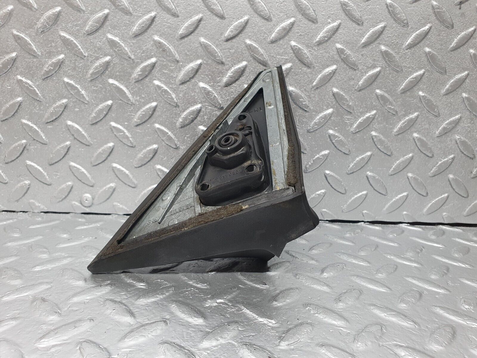 43695 Mercedes-Benz C126 380SEC Coupe Wing Mirror Rubber Seal Cover Right 1268110495 1268110861