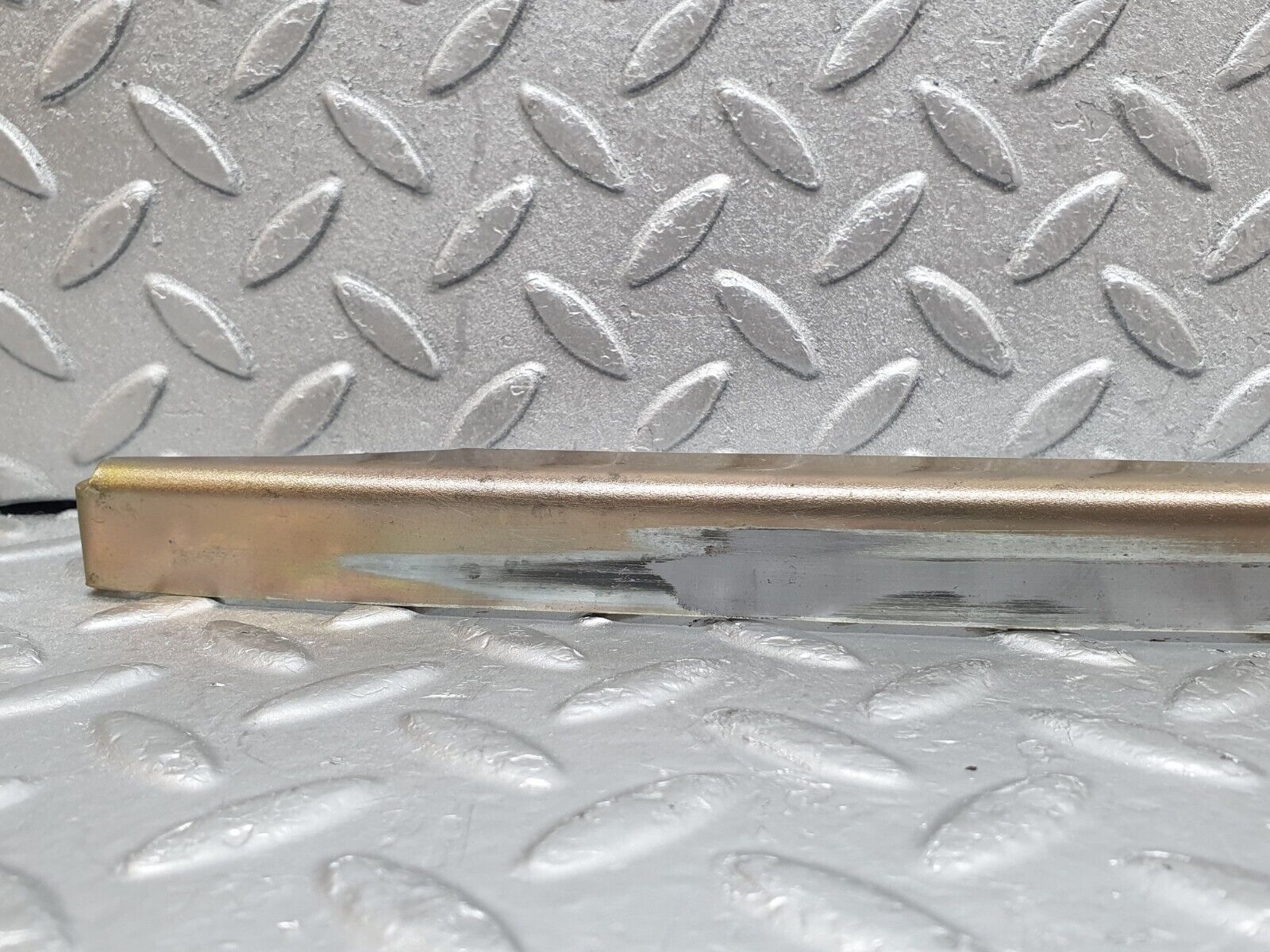 43978 Mercedes-Benz C123 230CE Coupe Front Left Window Channel