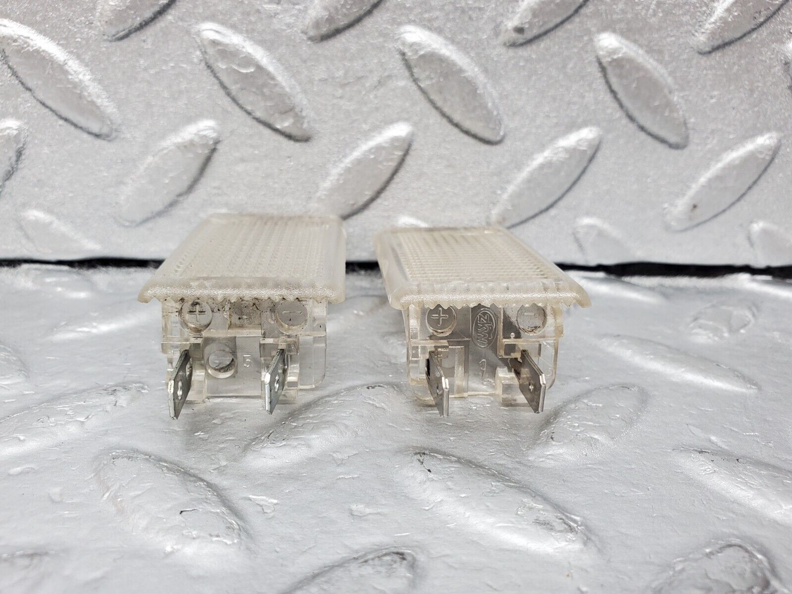 45741 Mercedes-Benz W126 420SE Door Interior Light 2x