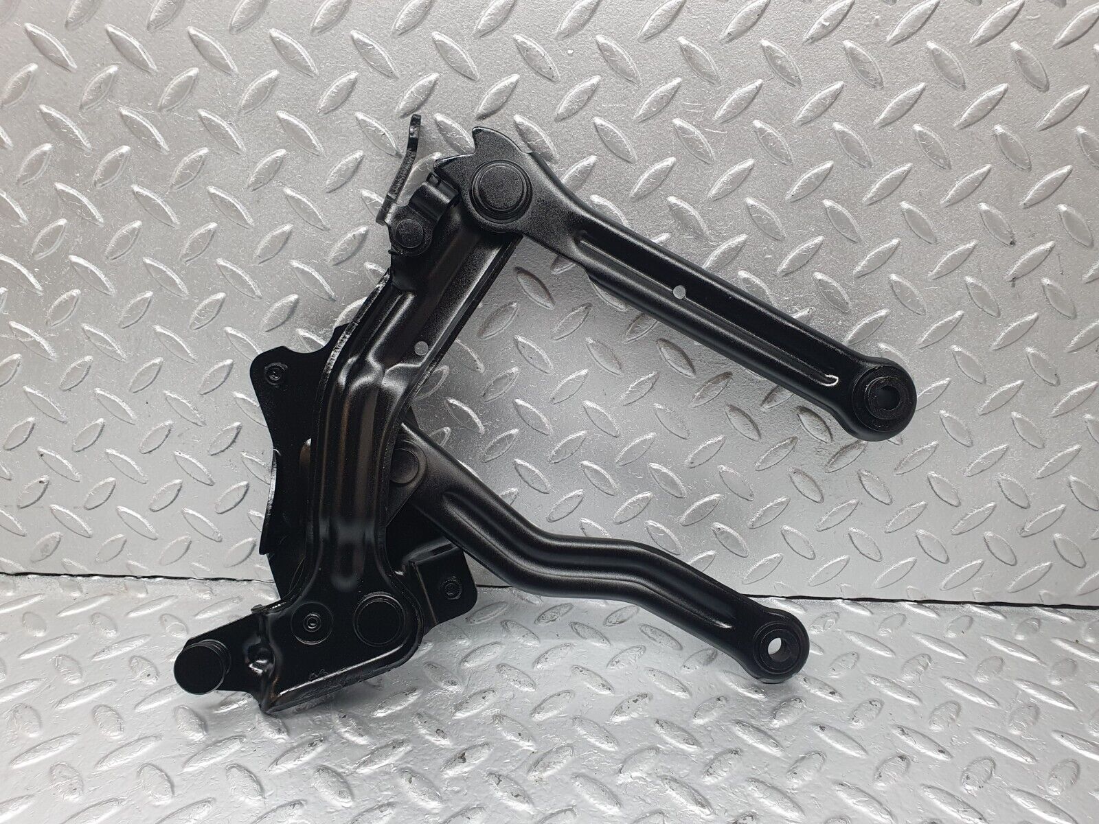 43509 Mercedes-Benz C126 380SEC Coupe Bonnet Hinge Right Side