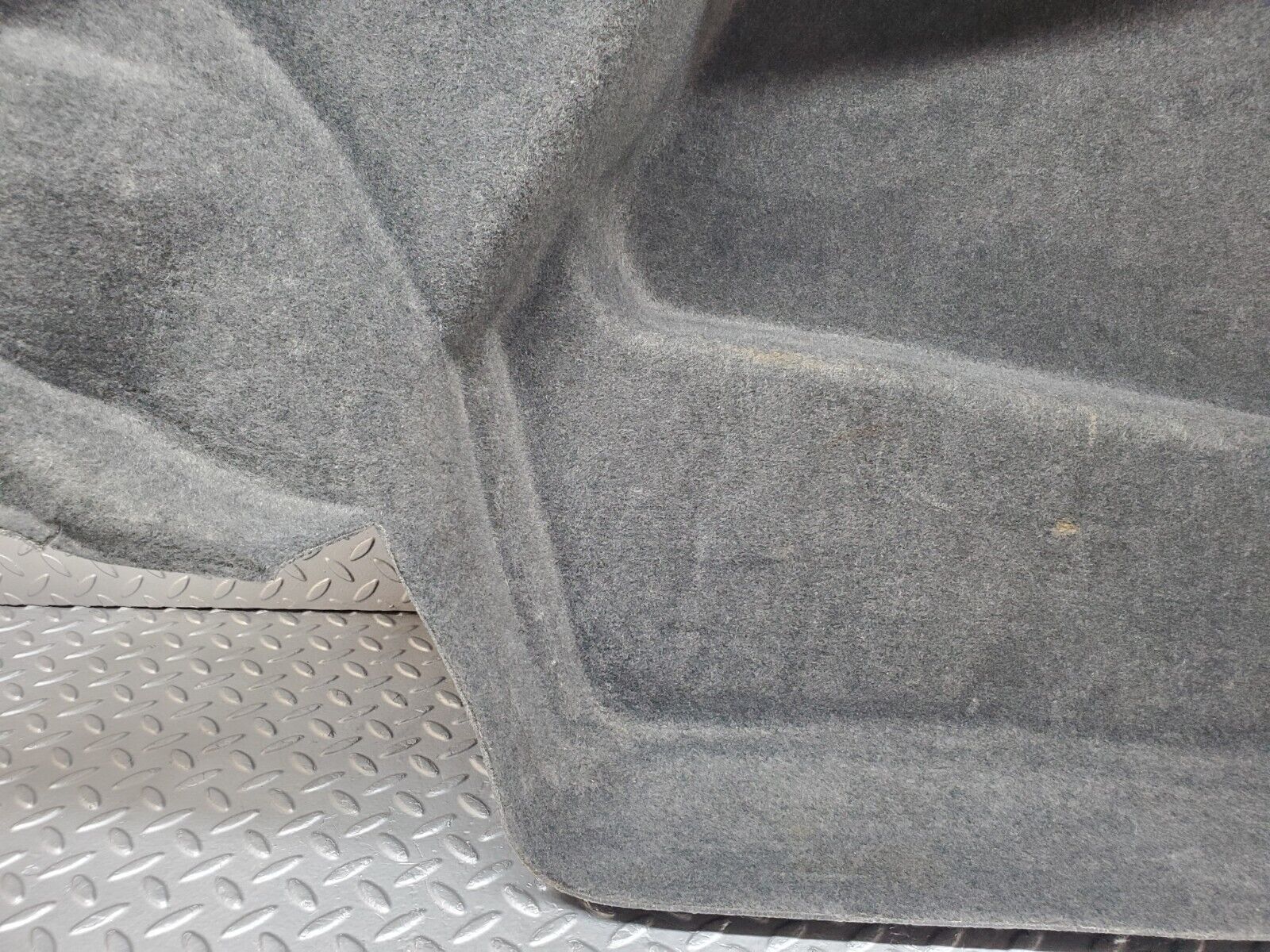 44697 Mercedes-Benz W124 220E Trunk Panel Cover Right 1246935433