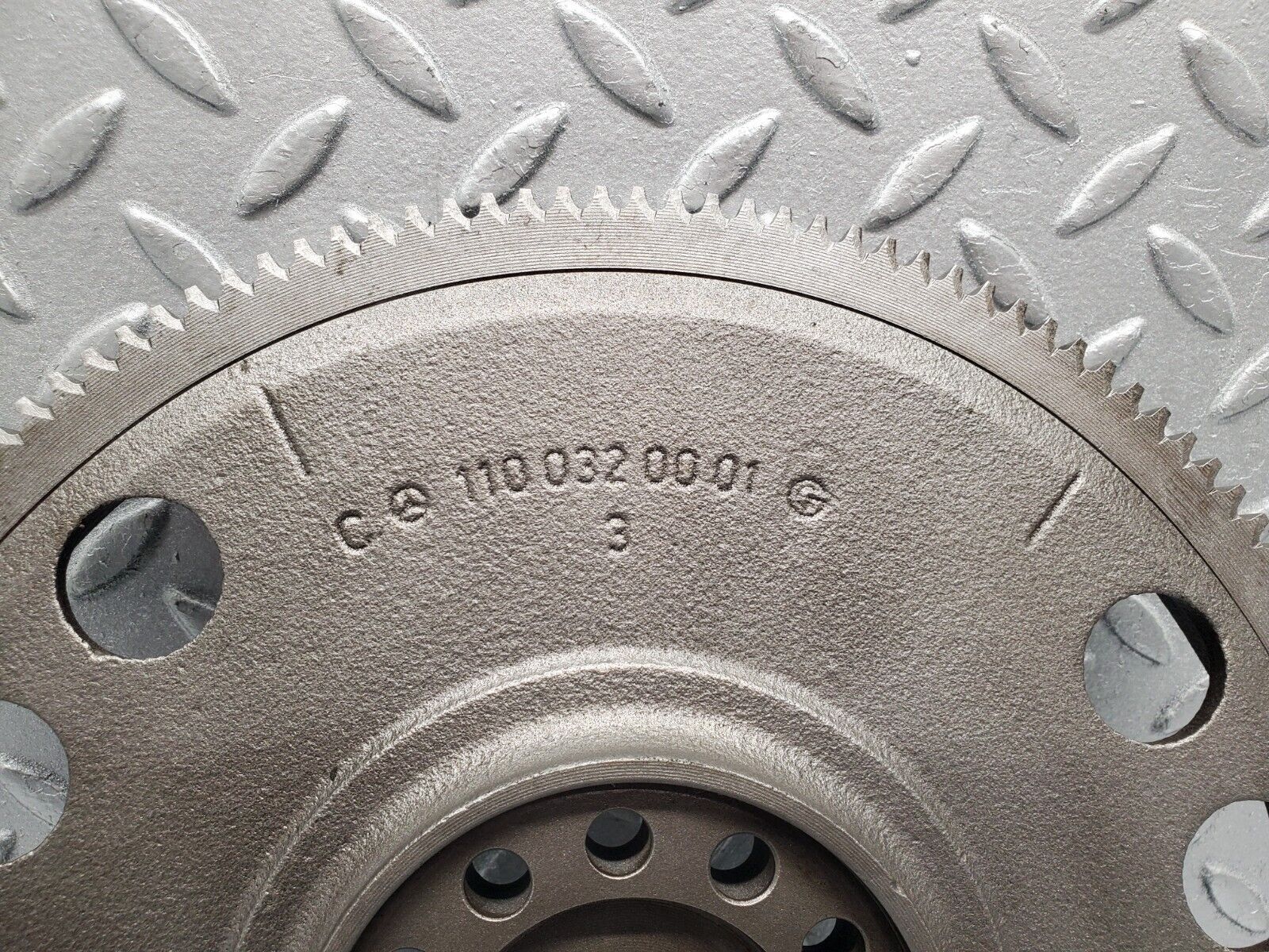 46708 Mercedes-Benz C123 280CE Coupe Flywheel Starter Ring 1100320001