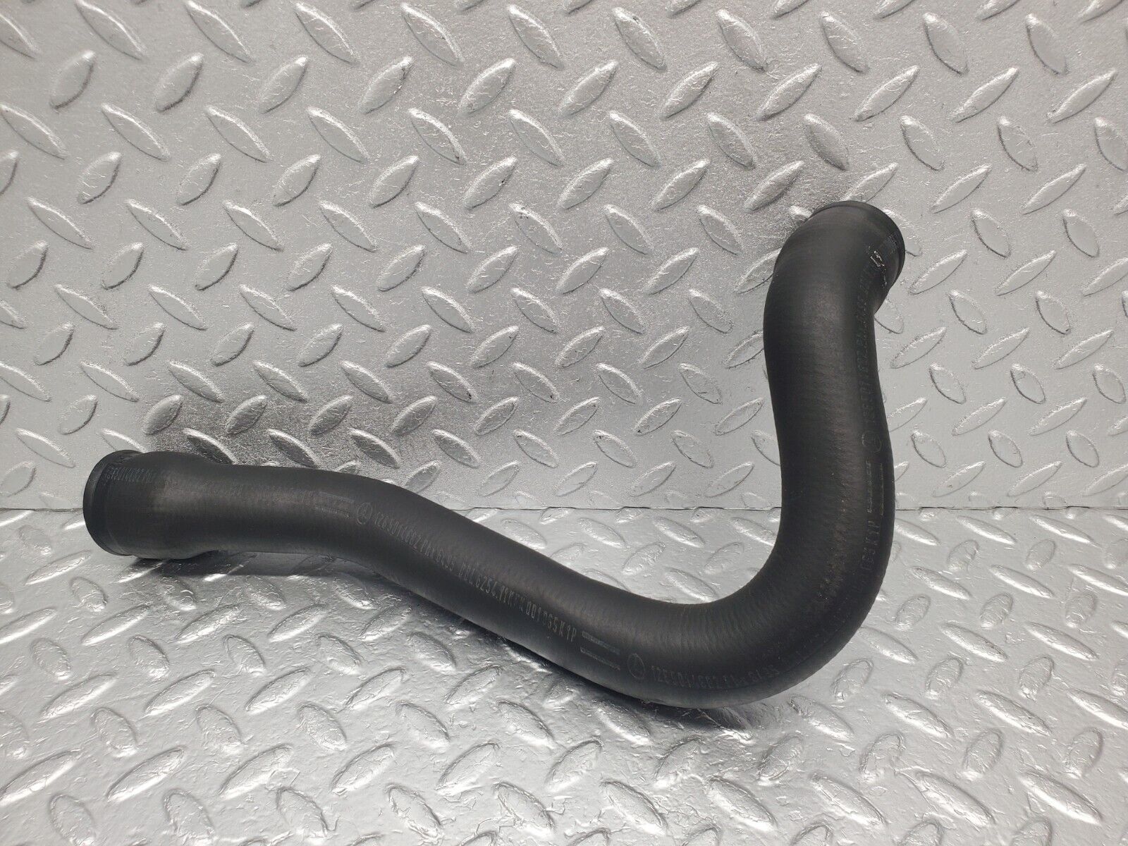 46070 Mercedes-Benz W126 420SE Radiator Hose Pipe 1265014682