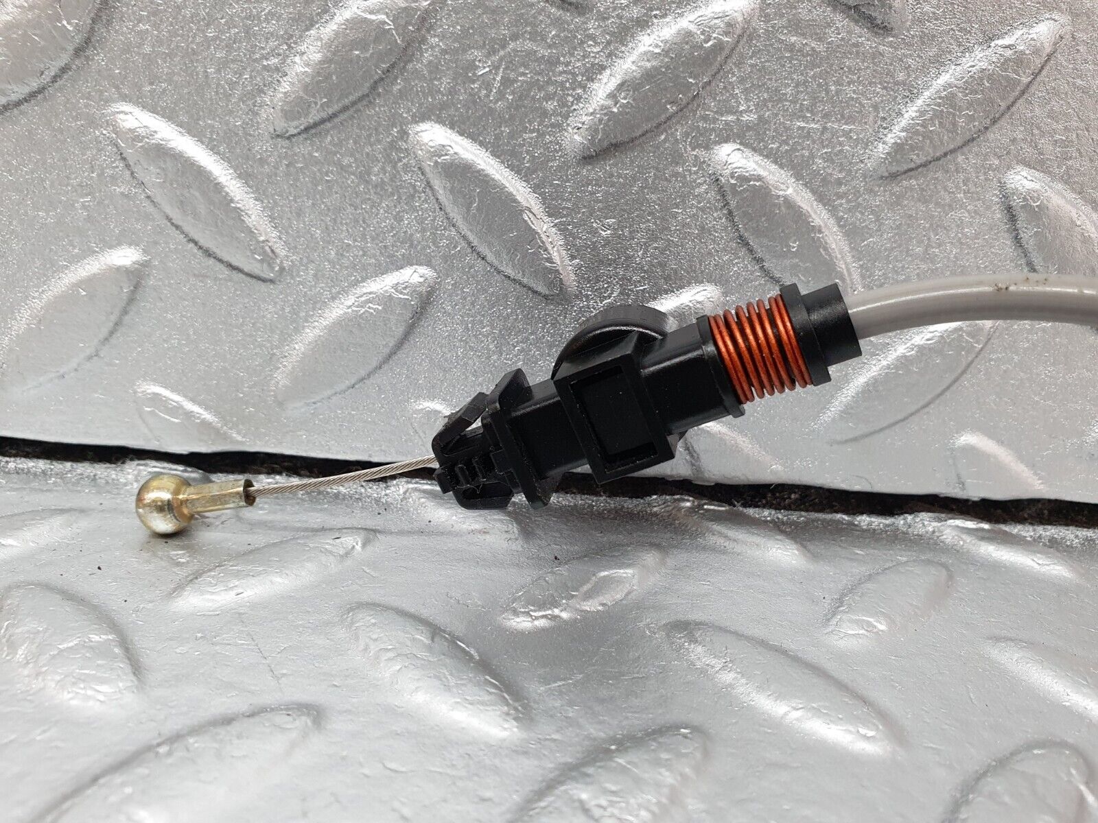 42126 Mercedes-Benz W202 C200 Control Cable Parking Interlock 2082900385