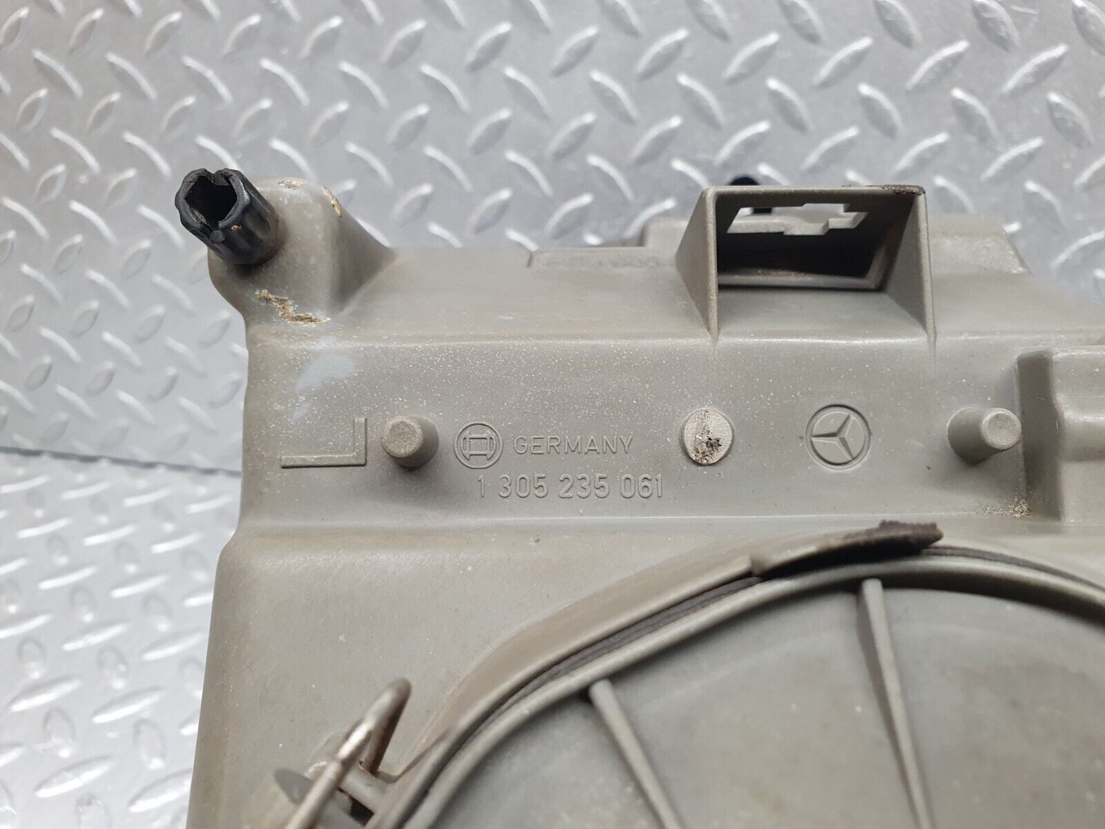 43620 Mercedes-Benz C126 380SEC Coupe Headlight Left Bosch 1268203561 1305620483