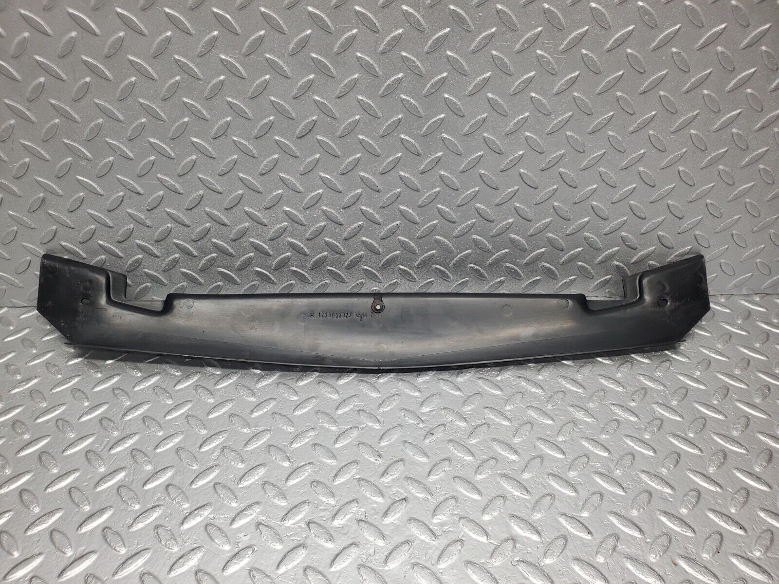 46348 Mercedes-Benz C123 280CE Coupe Front Bumper Centre Filler Trim 1238853023
