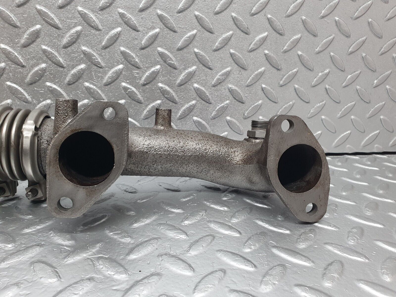 43605 Mercedes-Benz C126 380SEC Coupe Exhaust Manifold Left Side 1161420502