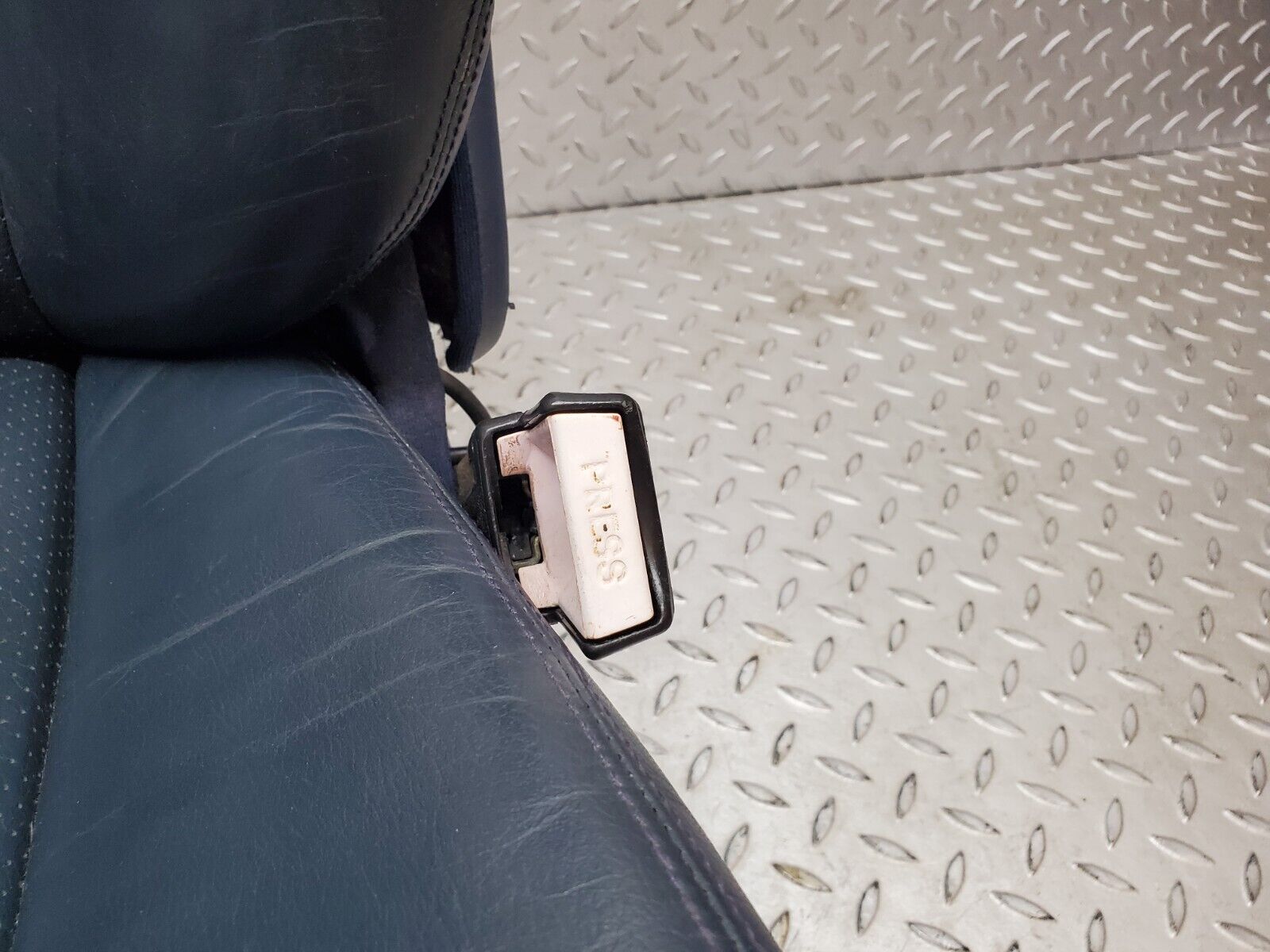 45168 Mercedes-Benz R129 300SL Coupe Electric Front Right Seat Leather Blue