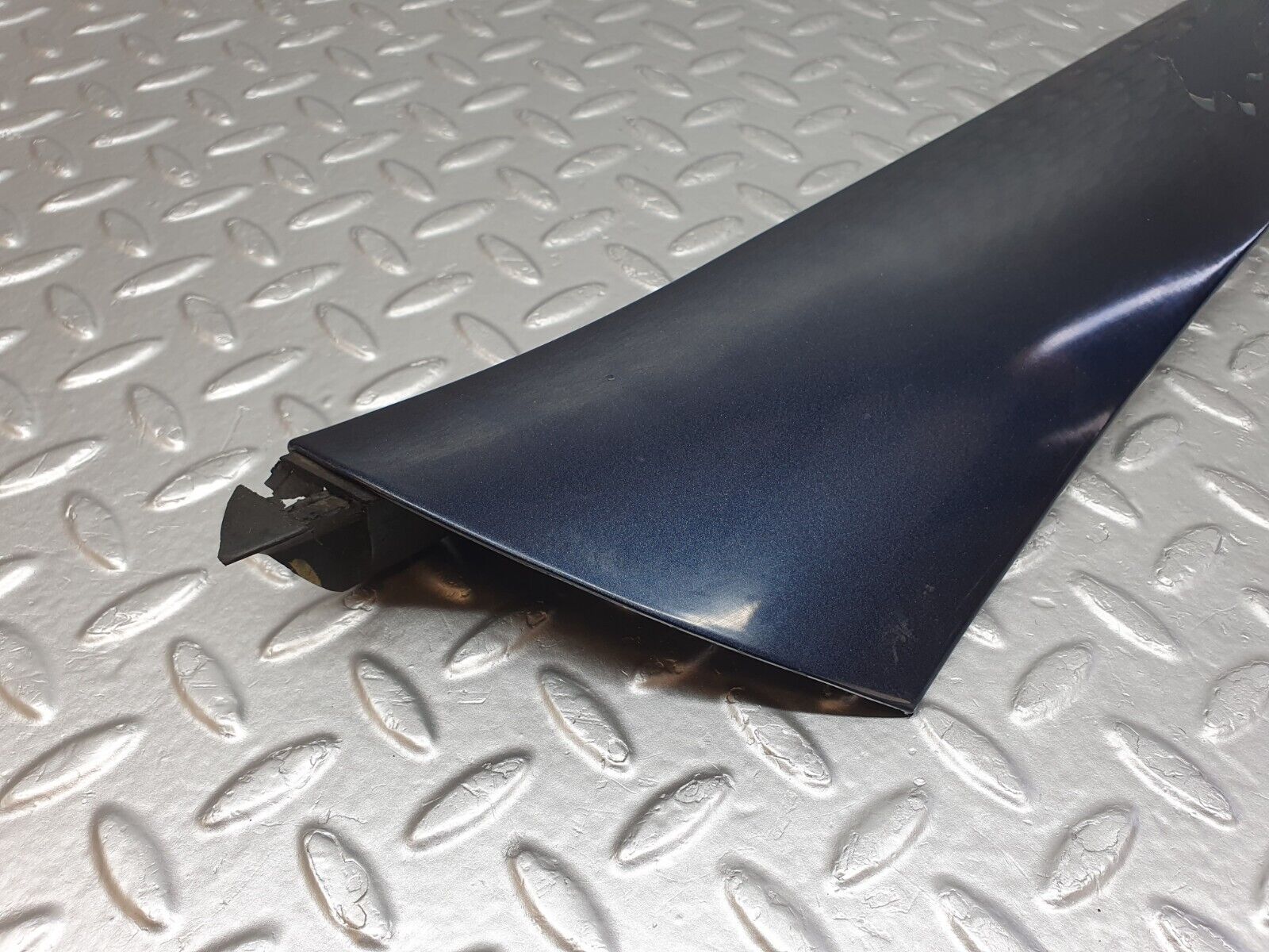 42208 Mercedes-Benz R129 320SL Coupe A Pillar Exterior Trim Cover Left 1296982330