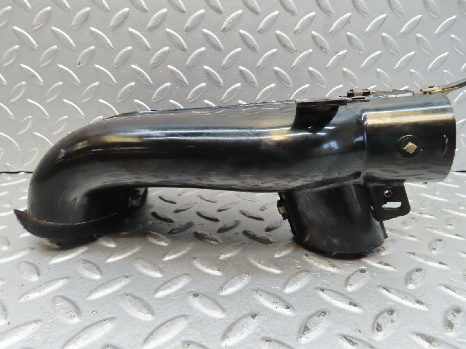 15528 Mercedes-Benz R107 450SL Heater Air Duct