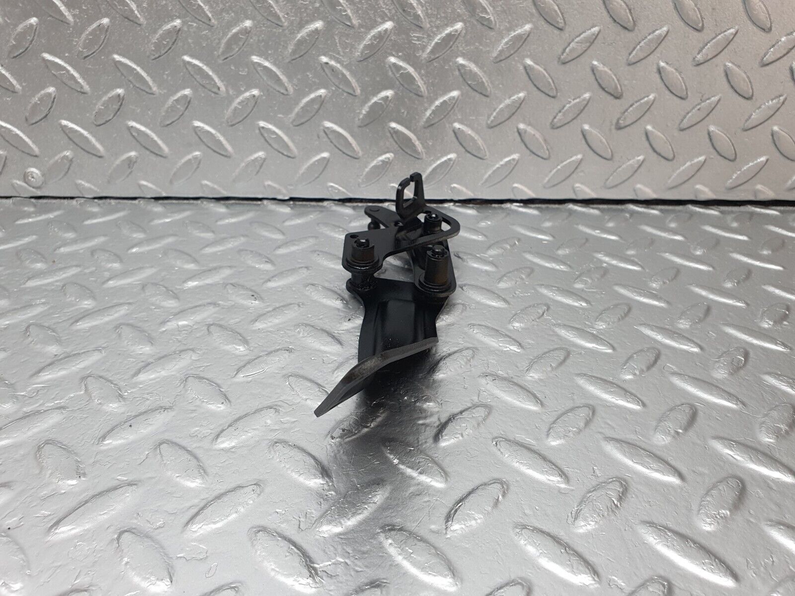 42833 Mercedes-Benz W201 190 2.0L Throttle Linkage