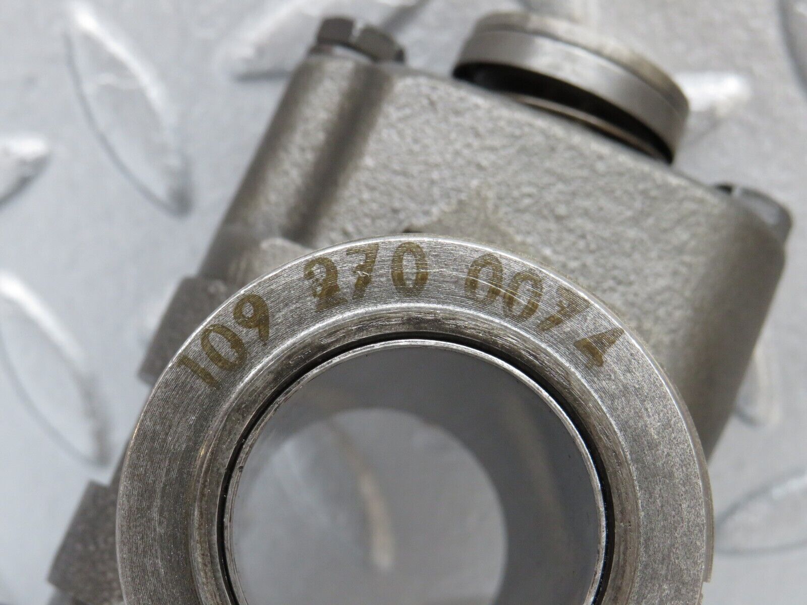 36431 Mercedes-Benz R107 450SL Automatic Gearbox Governor 1092700074 1152771305