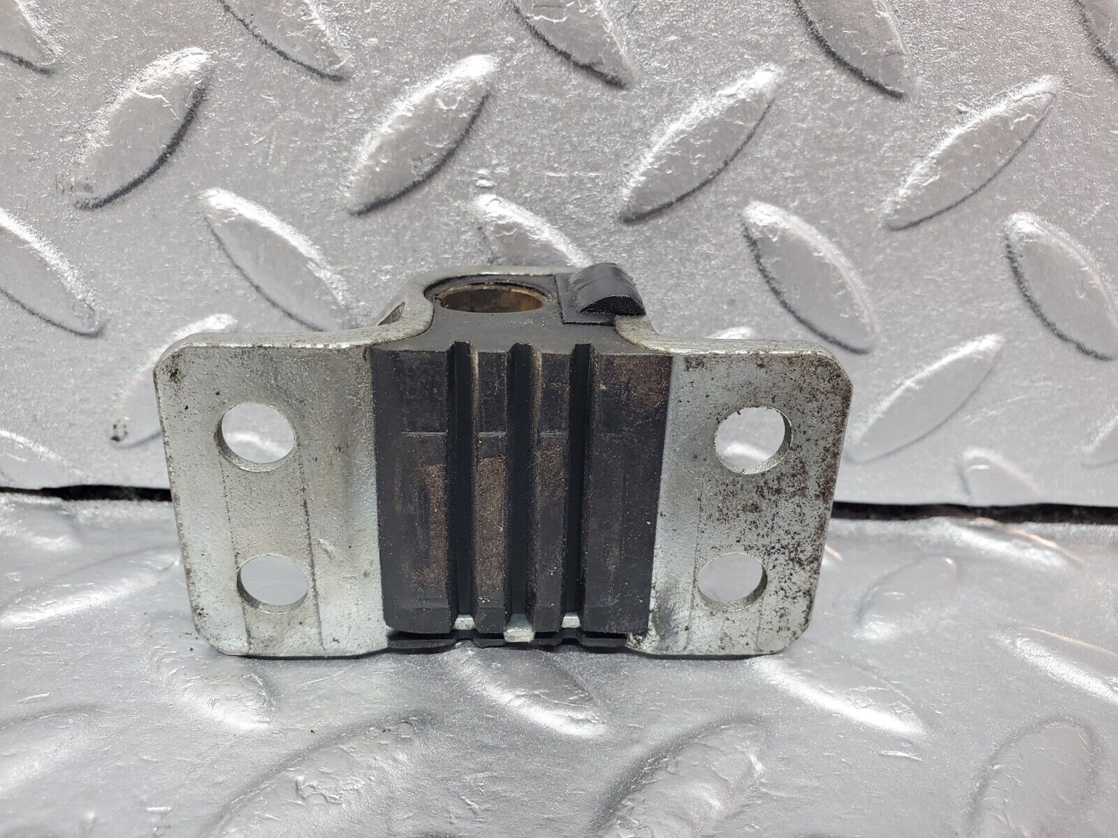 45631 Mercedes-Benz W126 420SE Right Door Lock Latch