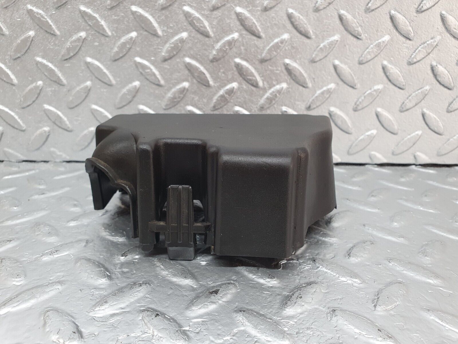 44137 Mercedes-Benz C123 230CE Coupe Fuse Box Relay Cover 1235450146