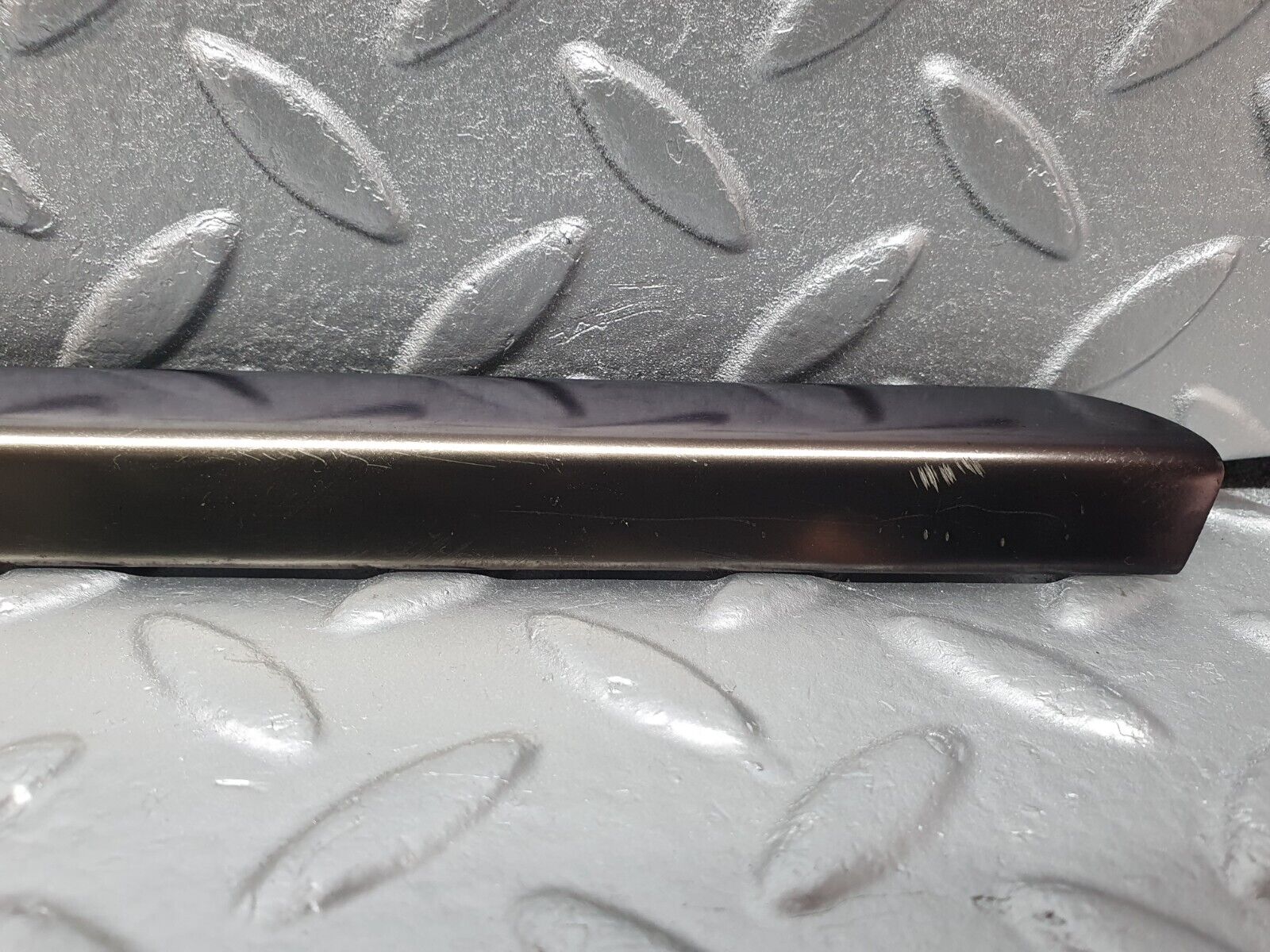 42107 Mercedes-Benz W202 C200 Front Left Door Moulding Trim