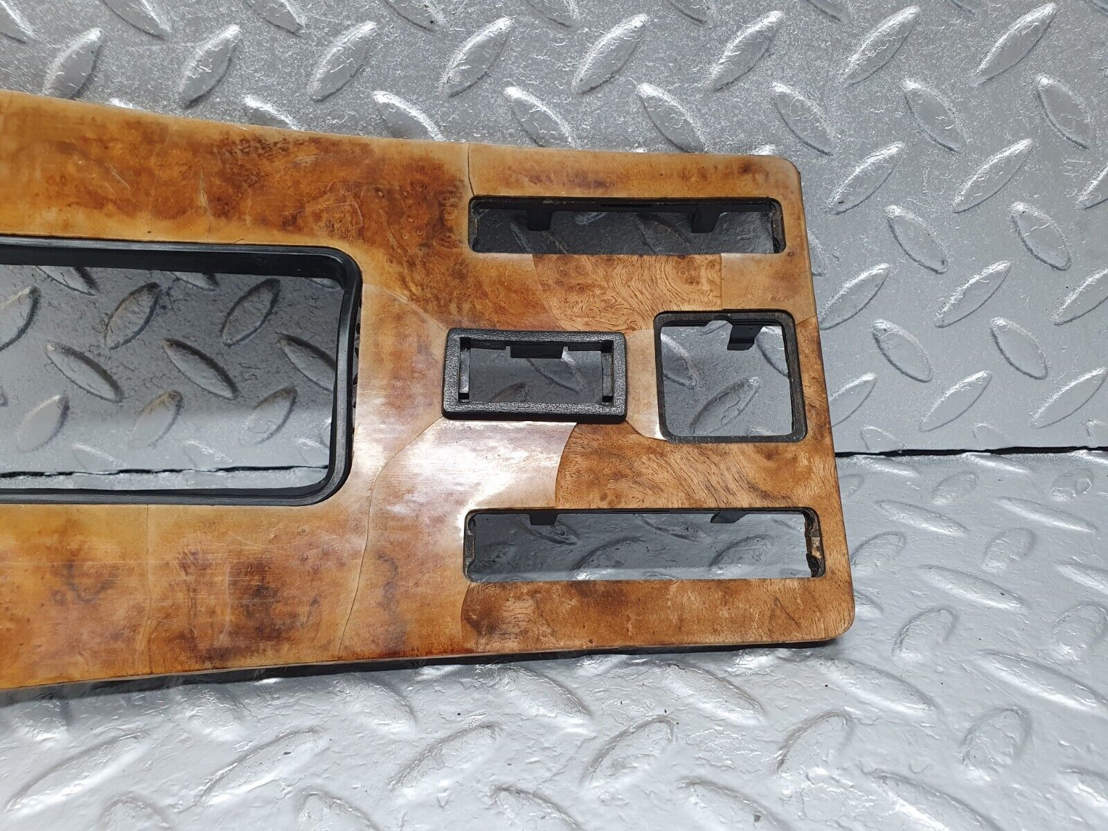 43589 Mercedes-Benz C126 380SEC Coupe Centre Console Wood Panel