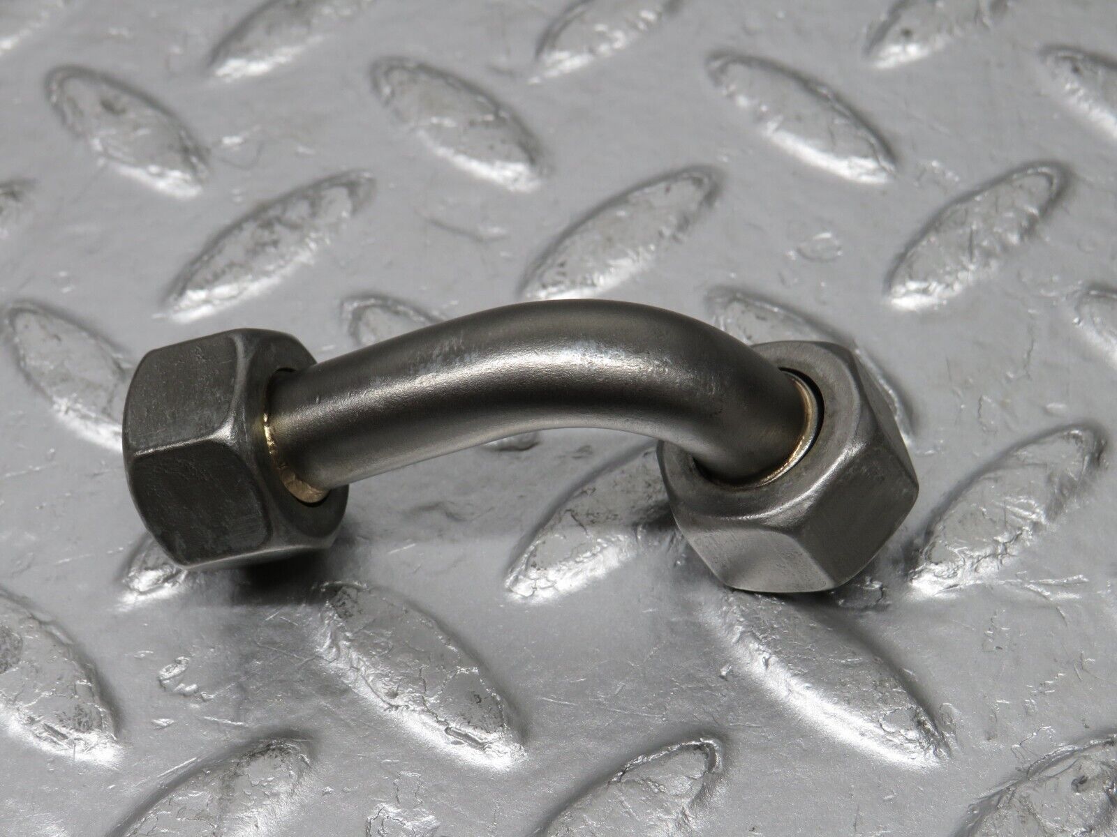 32966 Mercedes-Benz C107 R107 450 V8 Fuel Hose Pipe