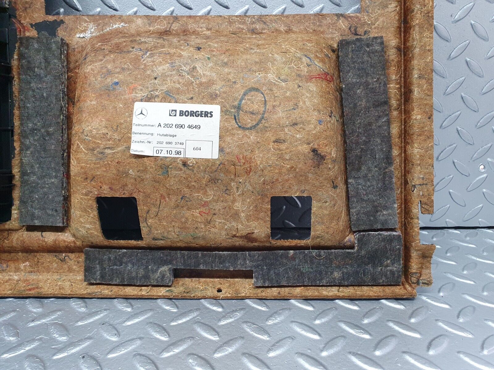 41819 Mercedes-Benz W202 C200 Rear Parcel Shelf 2026904646 2028400074