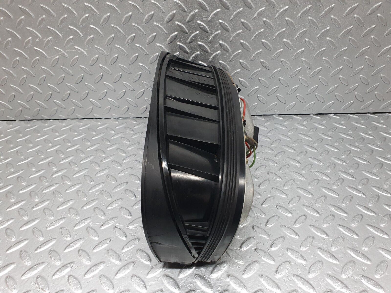 43103 Mercedes-Benz C107 450SLC Coupe Instrument Cluster 87001021 1075423701