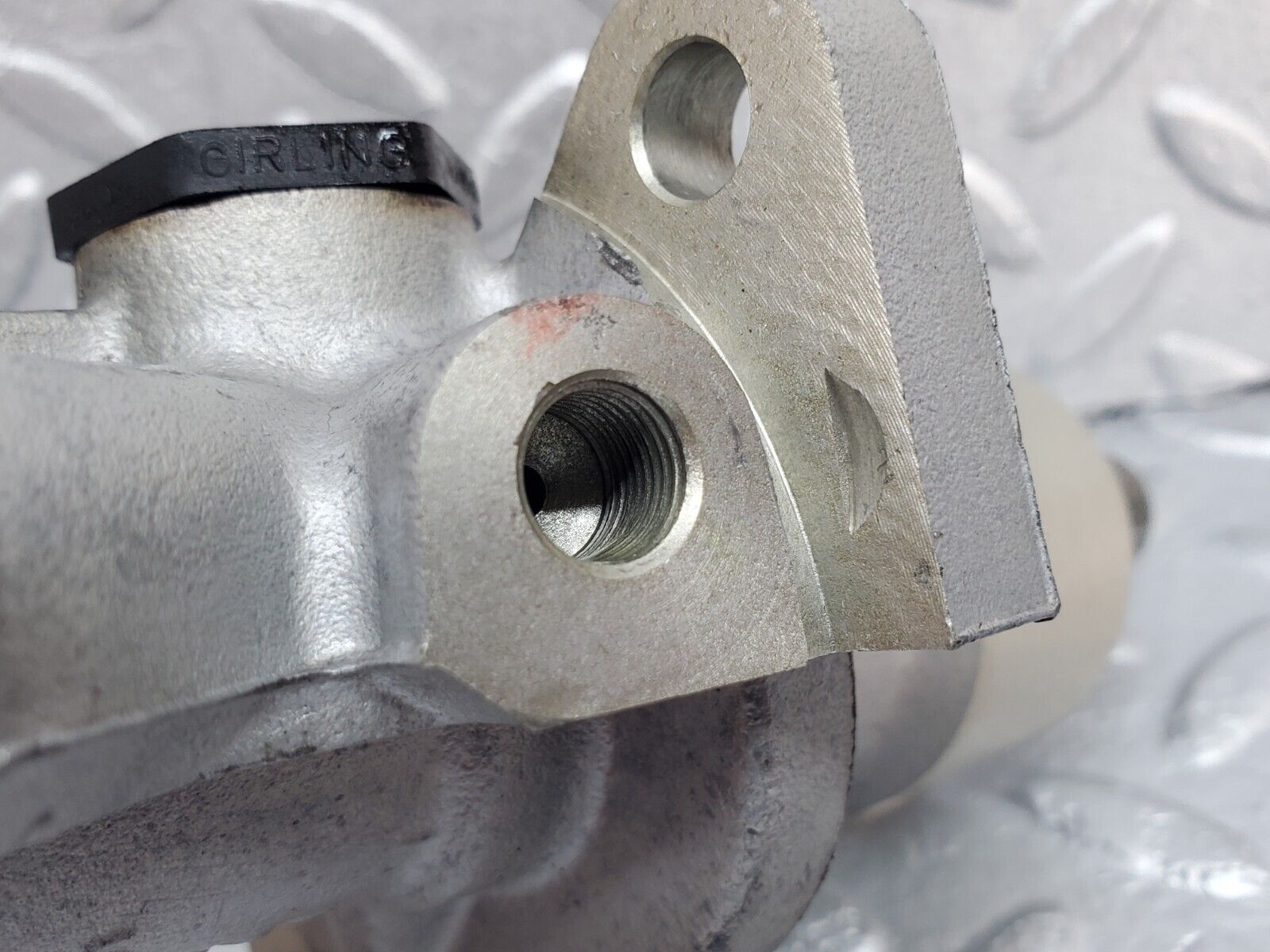 44674 Mercedes-Benz W124 220E Brake Master Cylinder