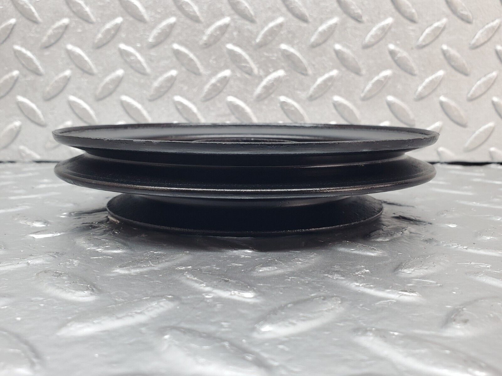 44478 Mercedes-Benz W123 280E Crankshaft Pulley 1100320904