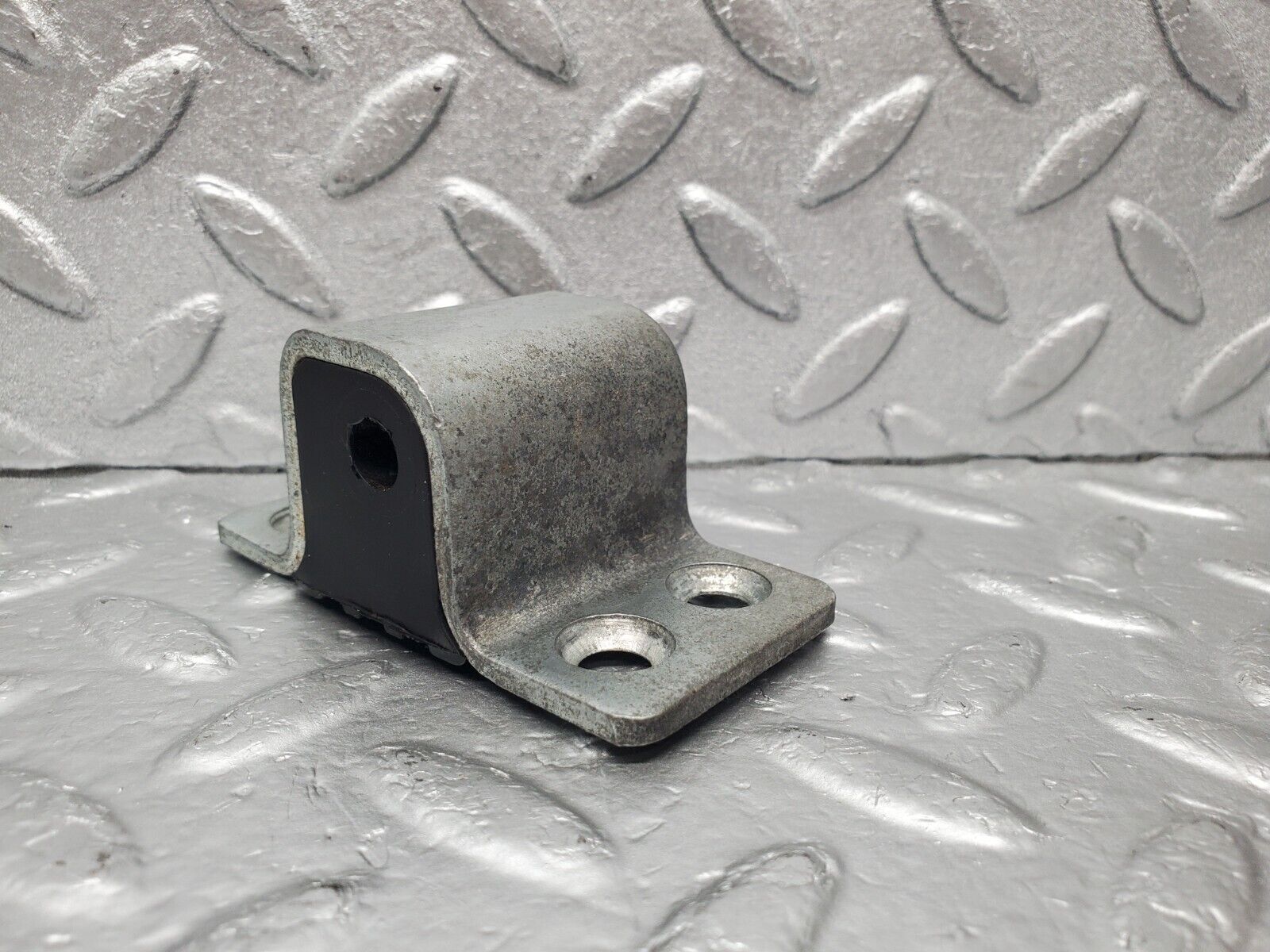 46475 Mercedes-Benz C123 280CE Coupe Right Door Lock Latch